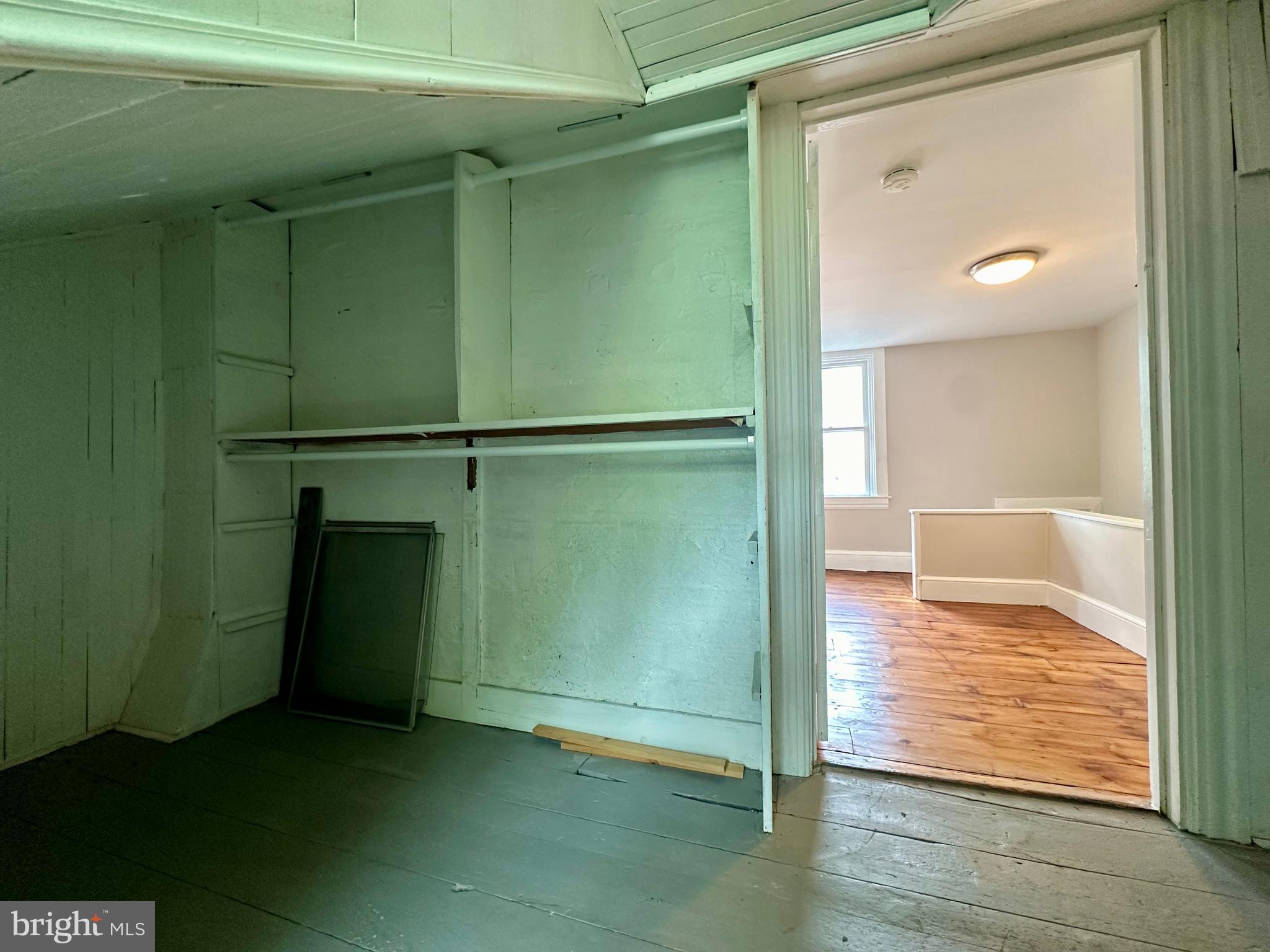 CHESTNUT HILL - Residential Income