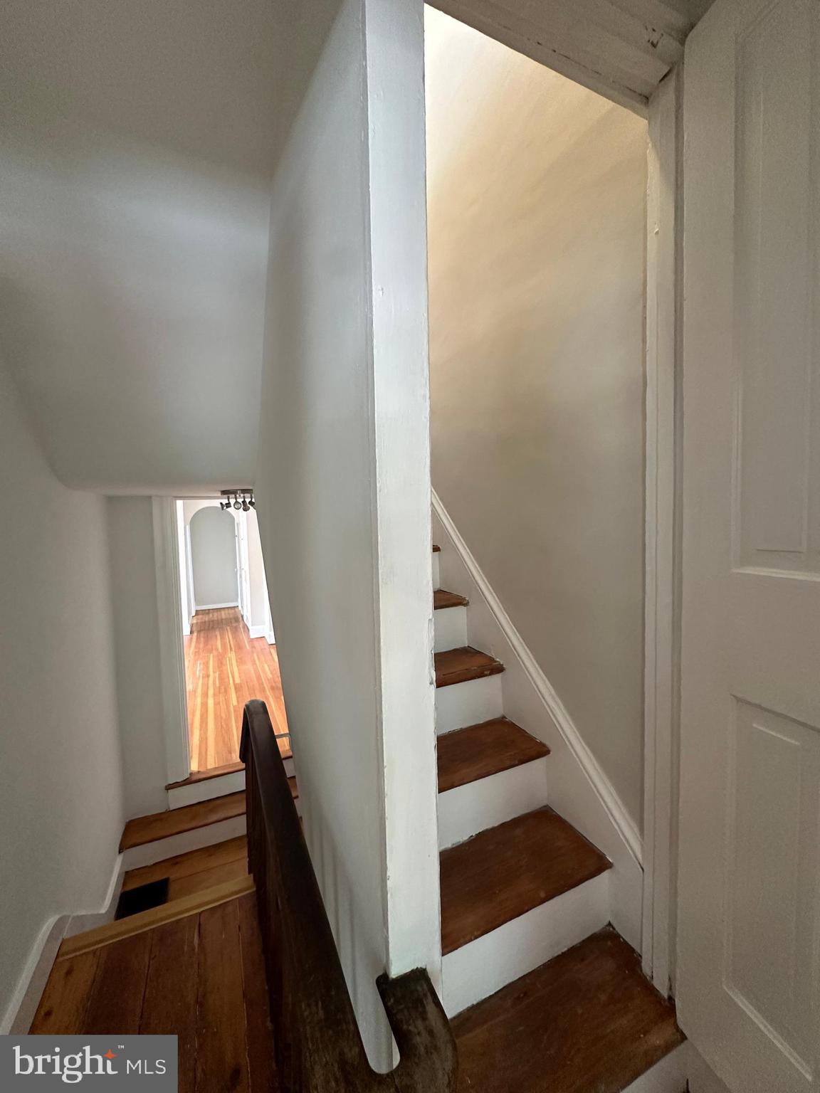 CHESTNUT HILL - Residential Income