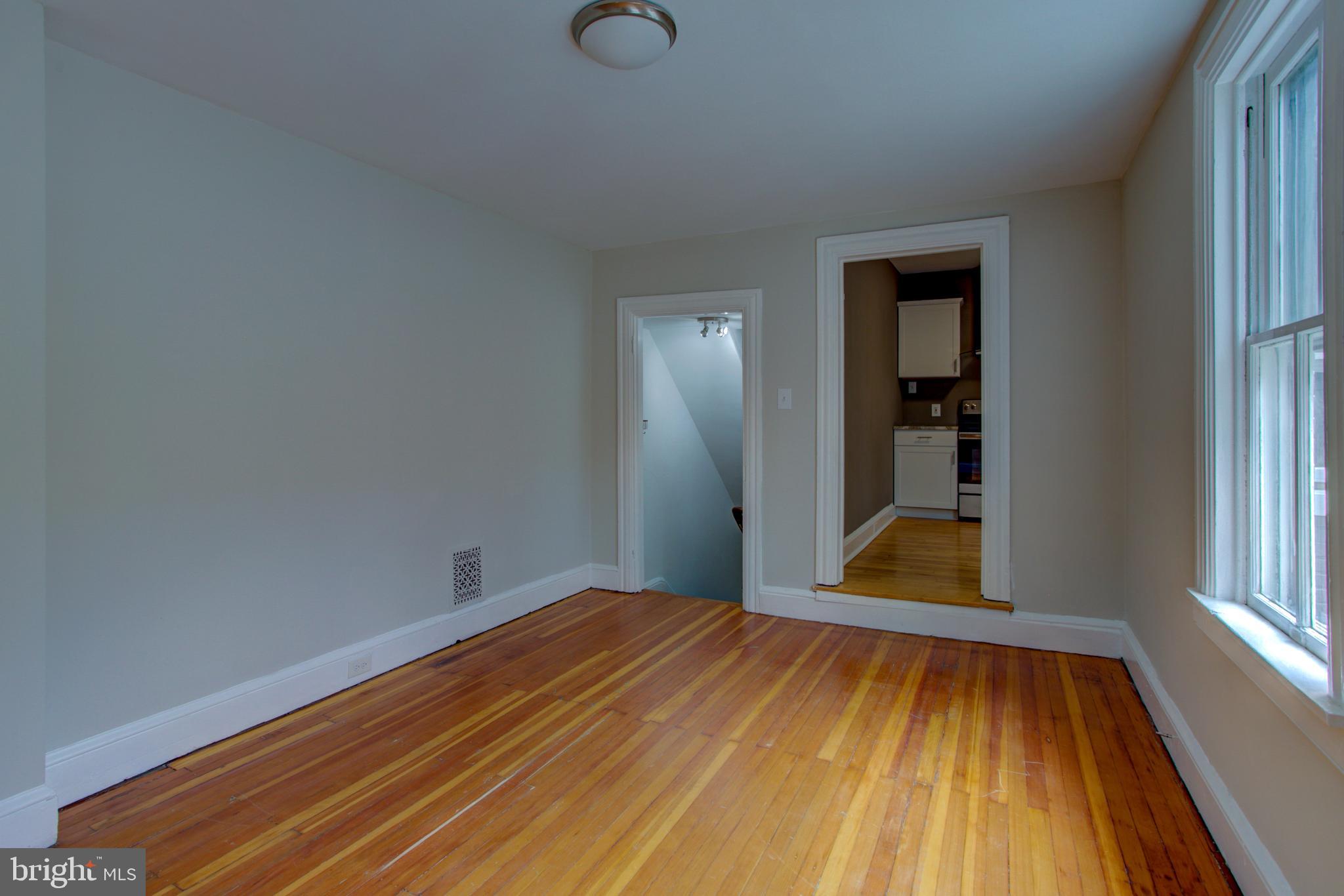 CHESTNUT HILL - Residential Income