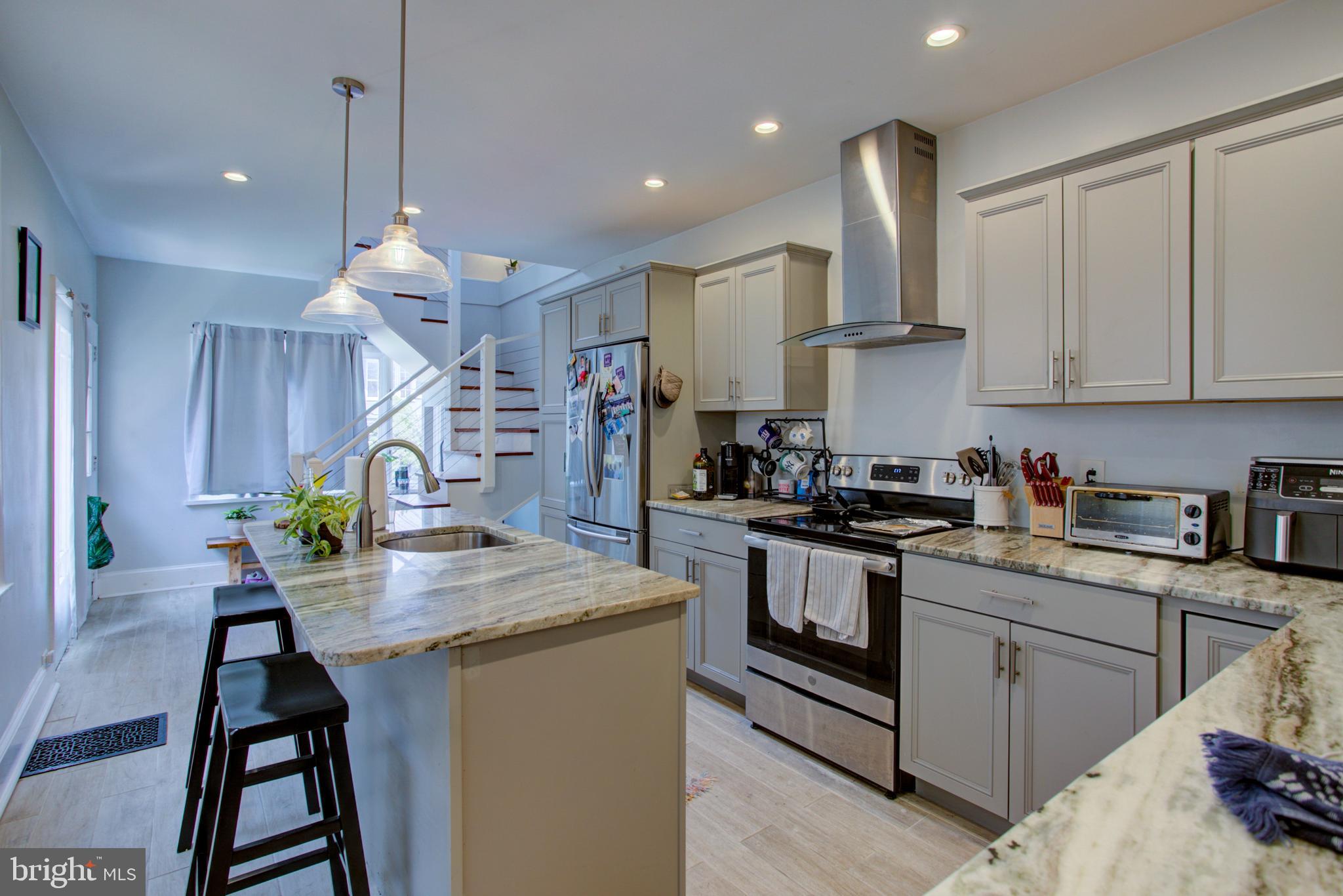 CHESTNUT HILL - Residential Income