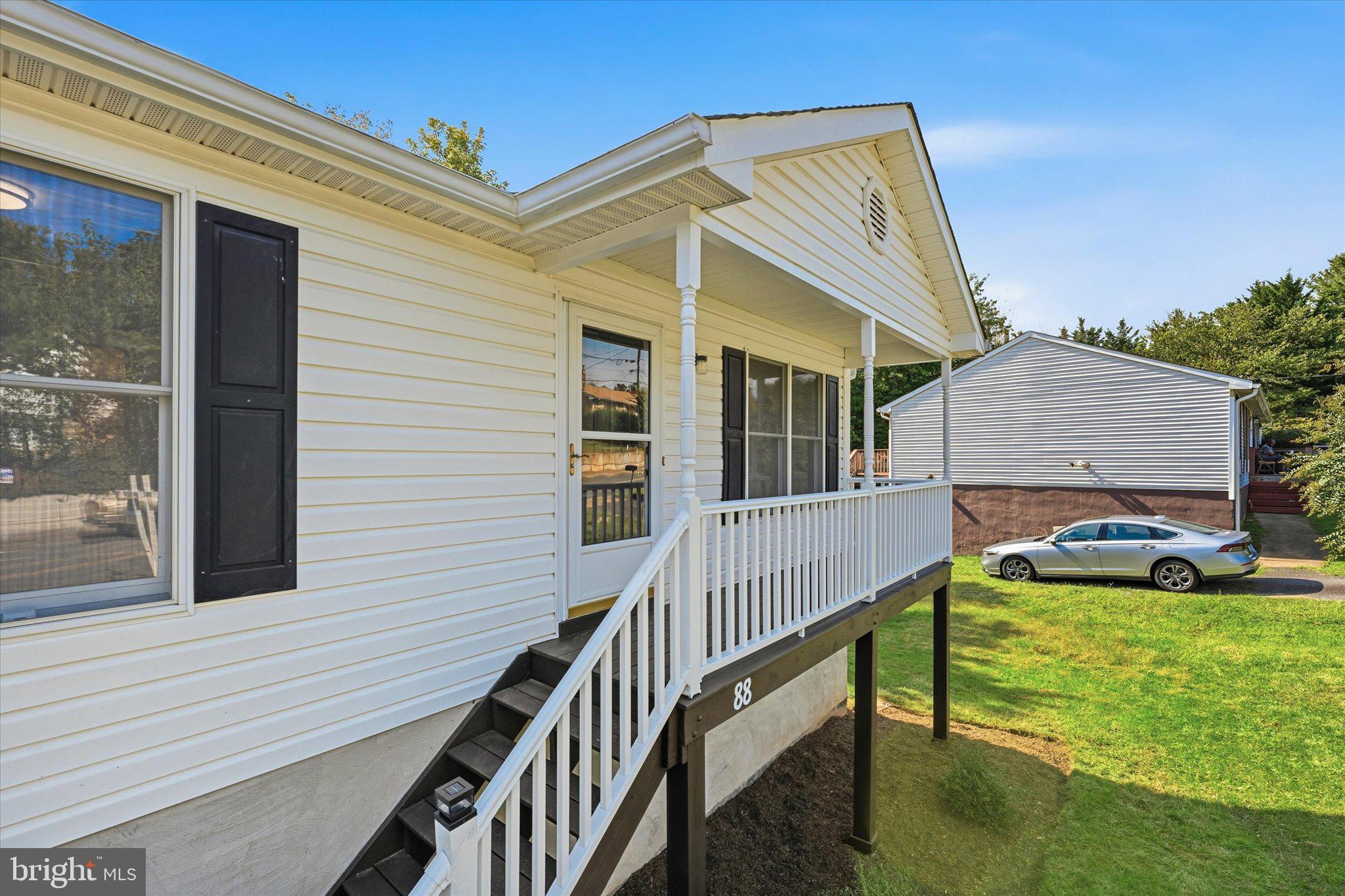 88 JOHN E MANN STREET