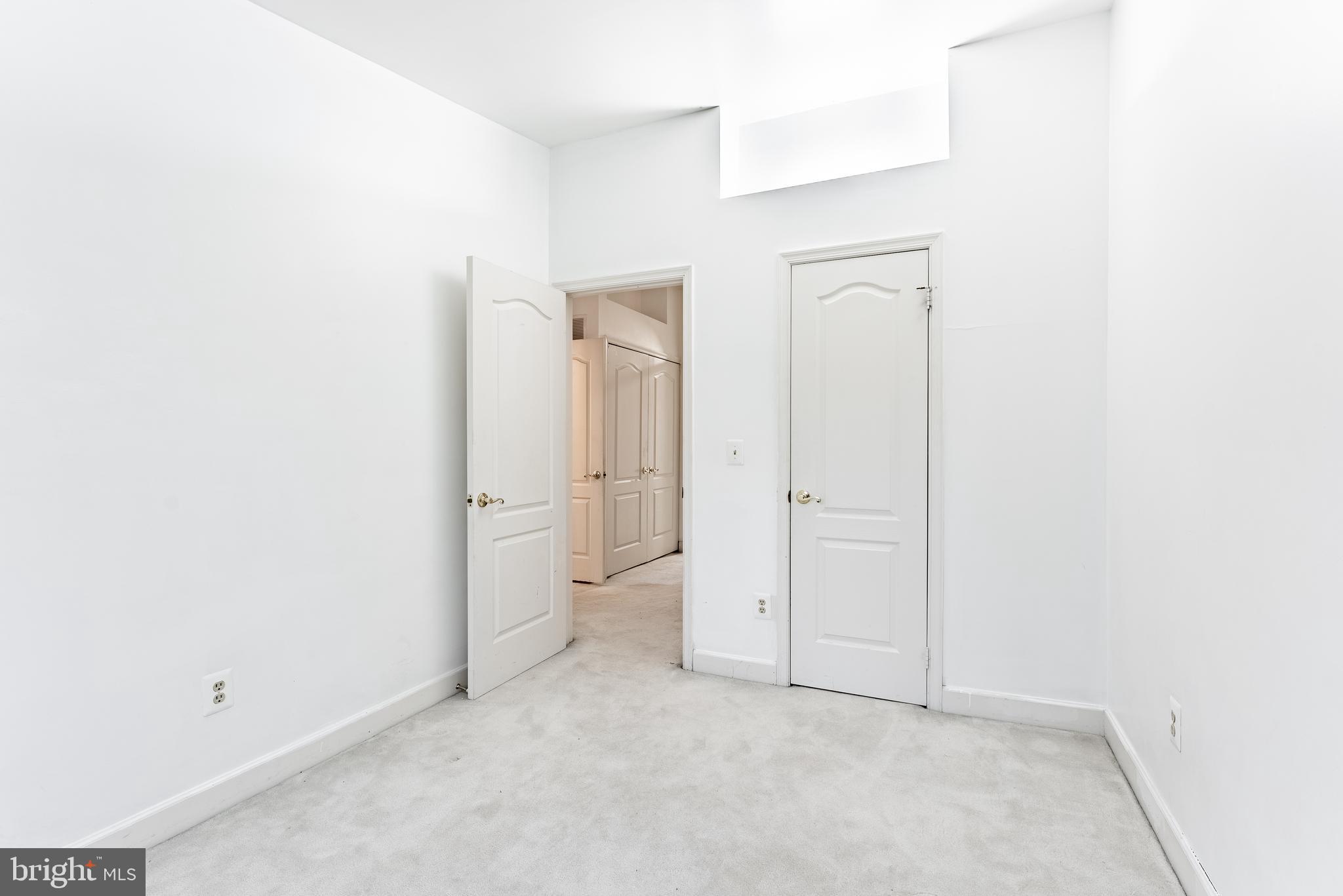 MERRY OAKS - Residential