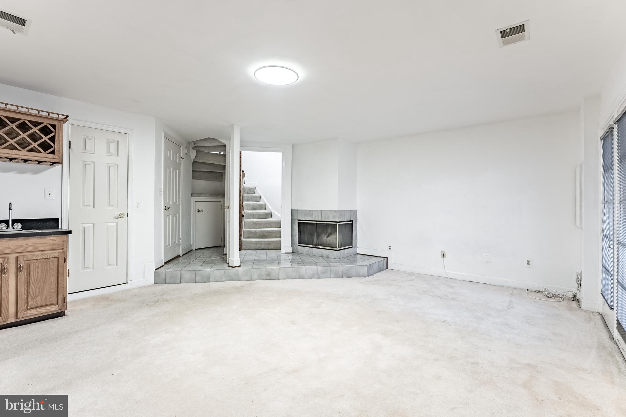 MERRY OAKS - Residential