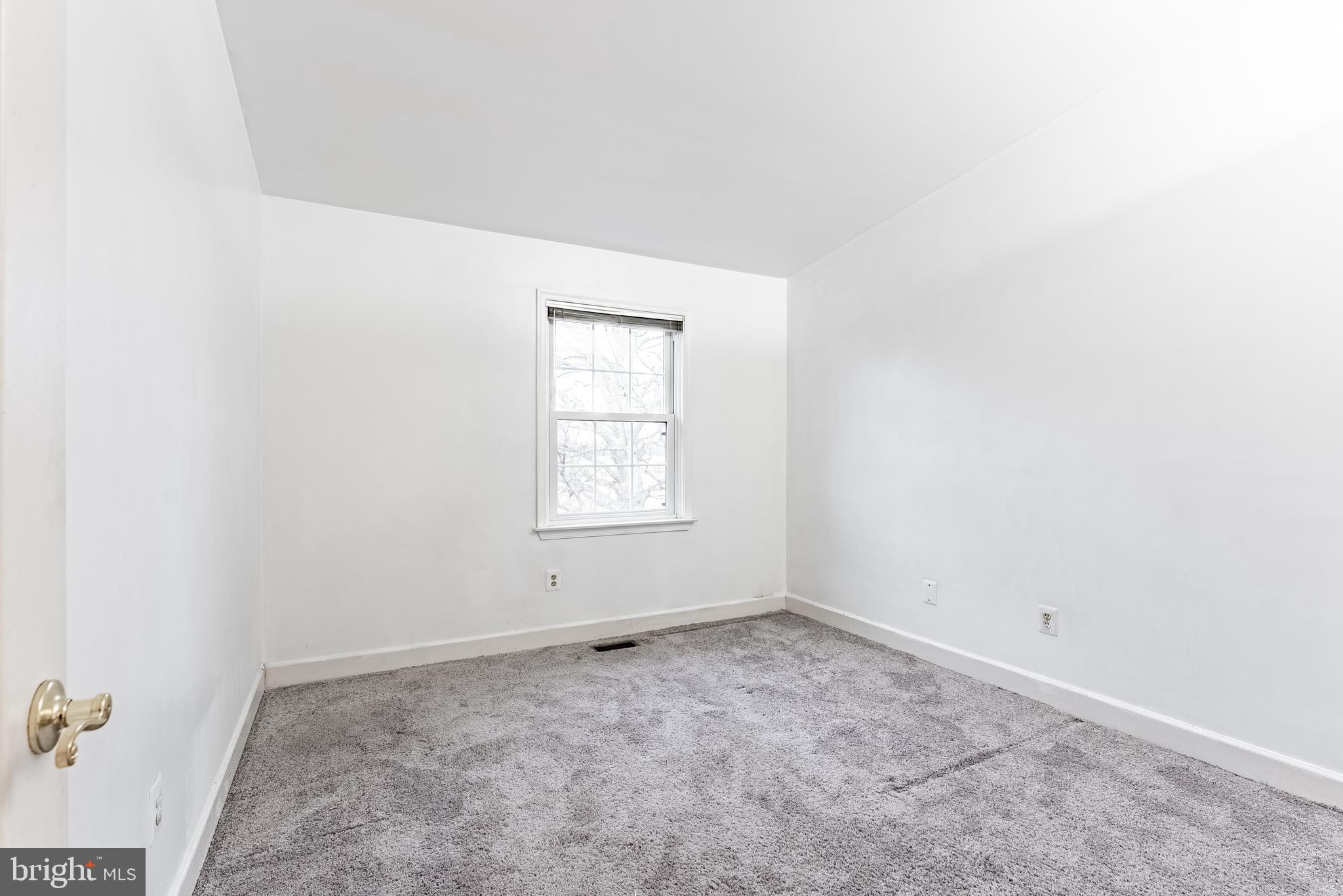 MERRY OAKS - Residential