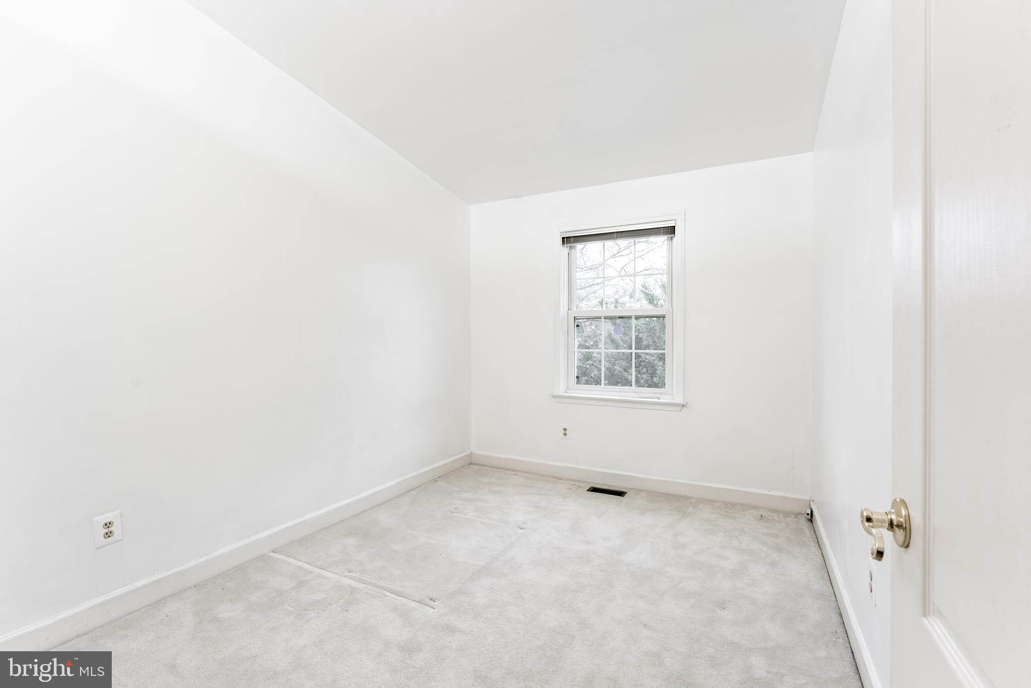 MERRY OAKS - Residential