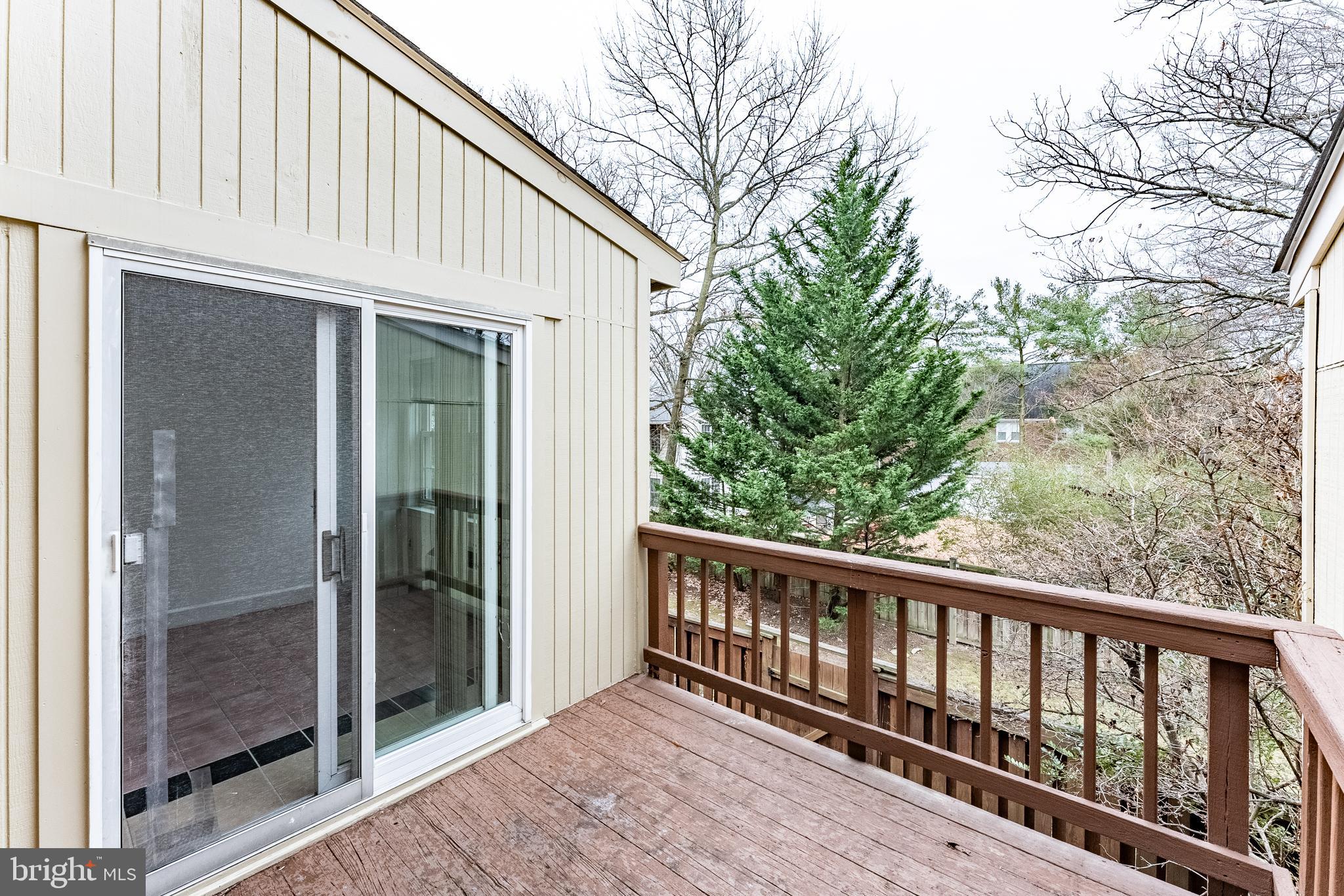 MERRY OAKS - Residential