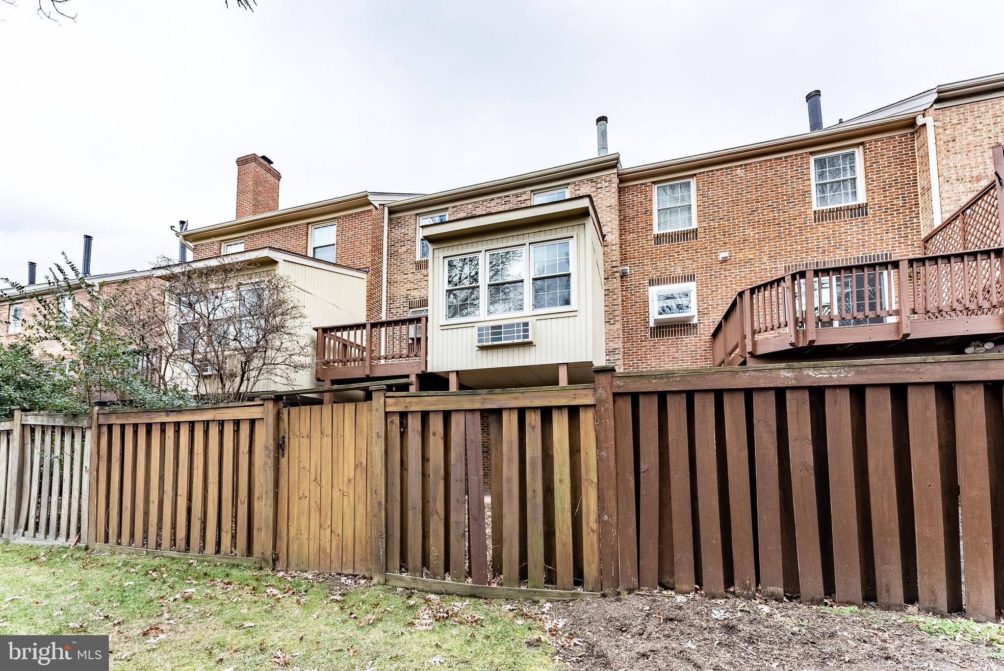 MERRY OAKS - Residential