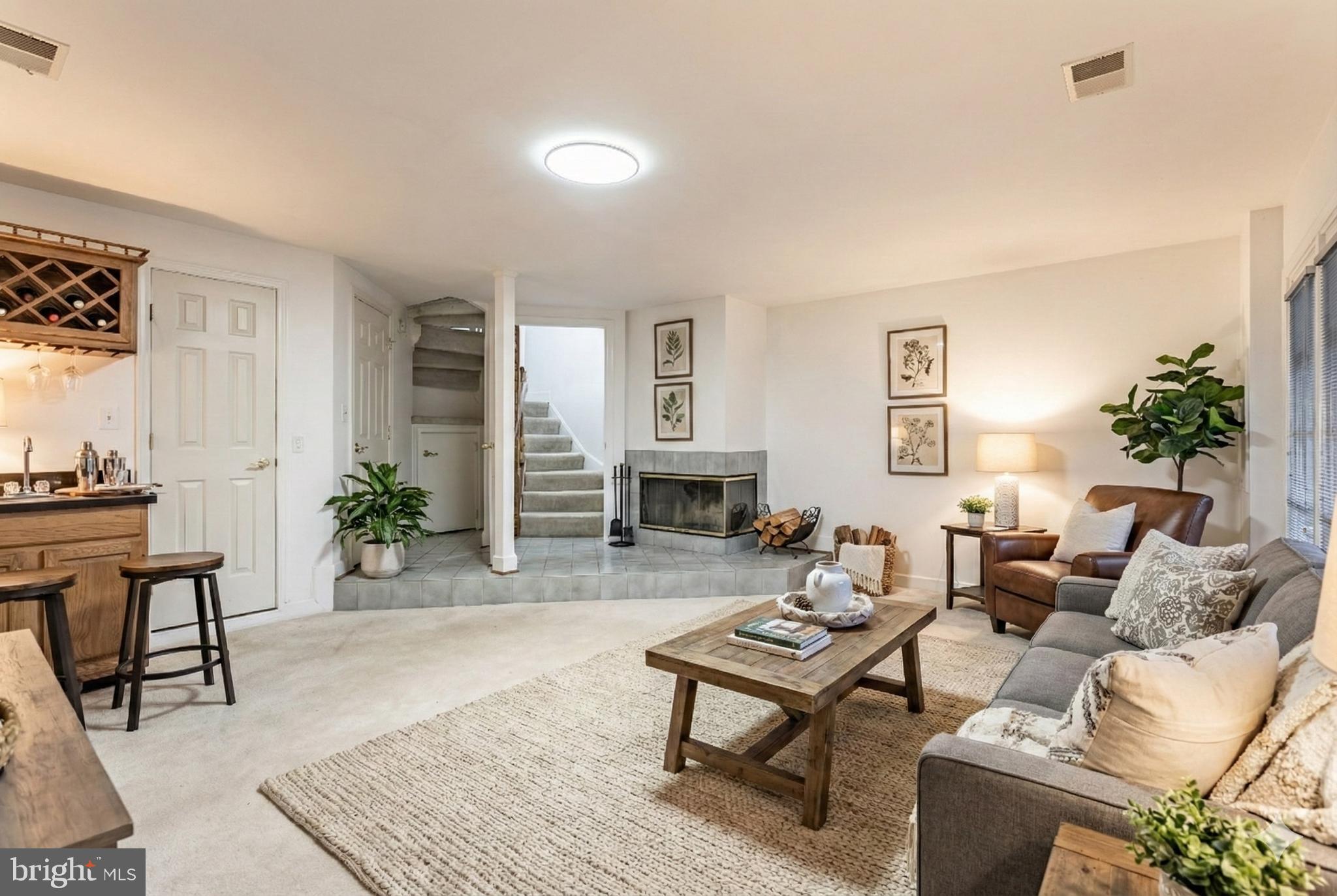 MERRY OAKS - Residential