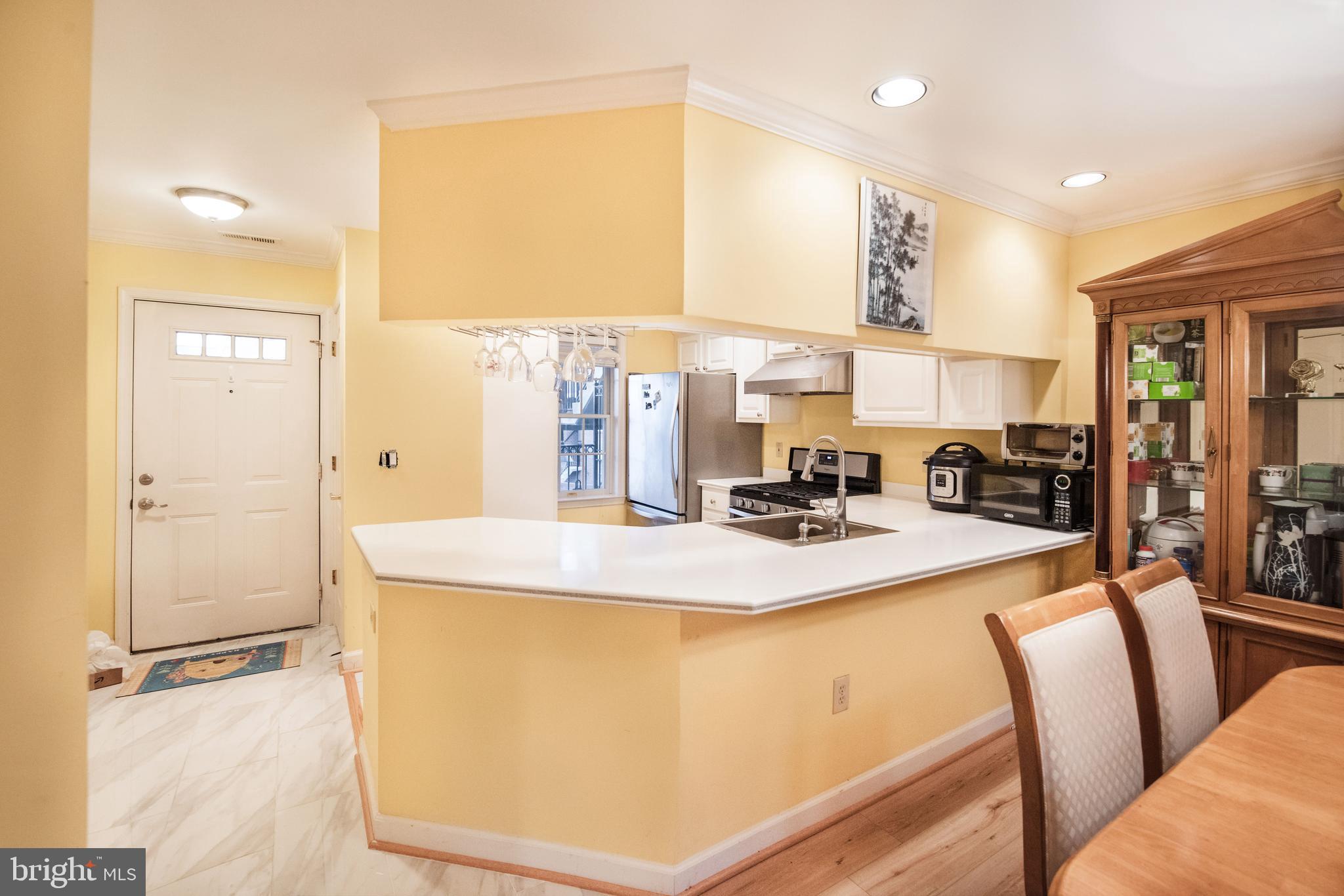 FALLS STATION - Residential Lease