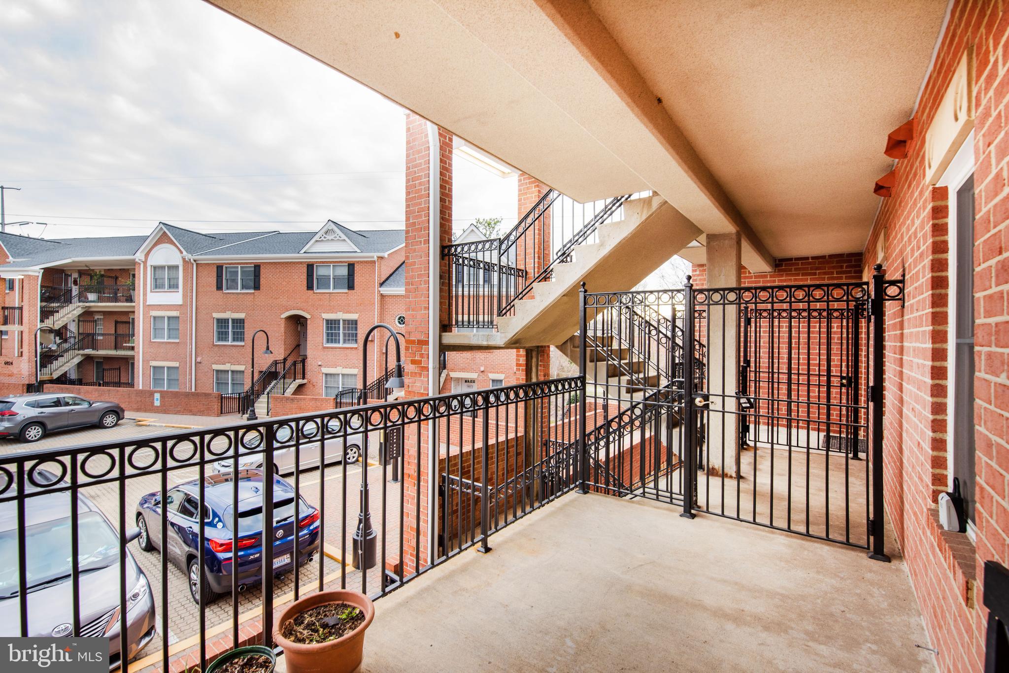 6932 FAIRFAX DRIVE 304