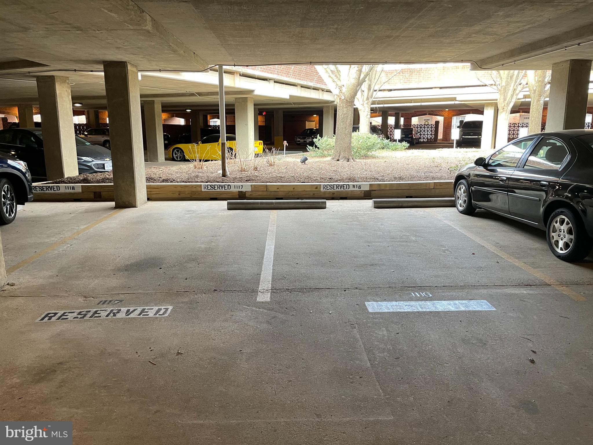 FALLS STATION - Residential Lease