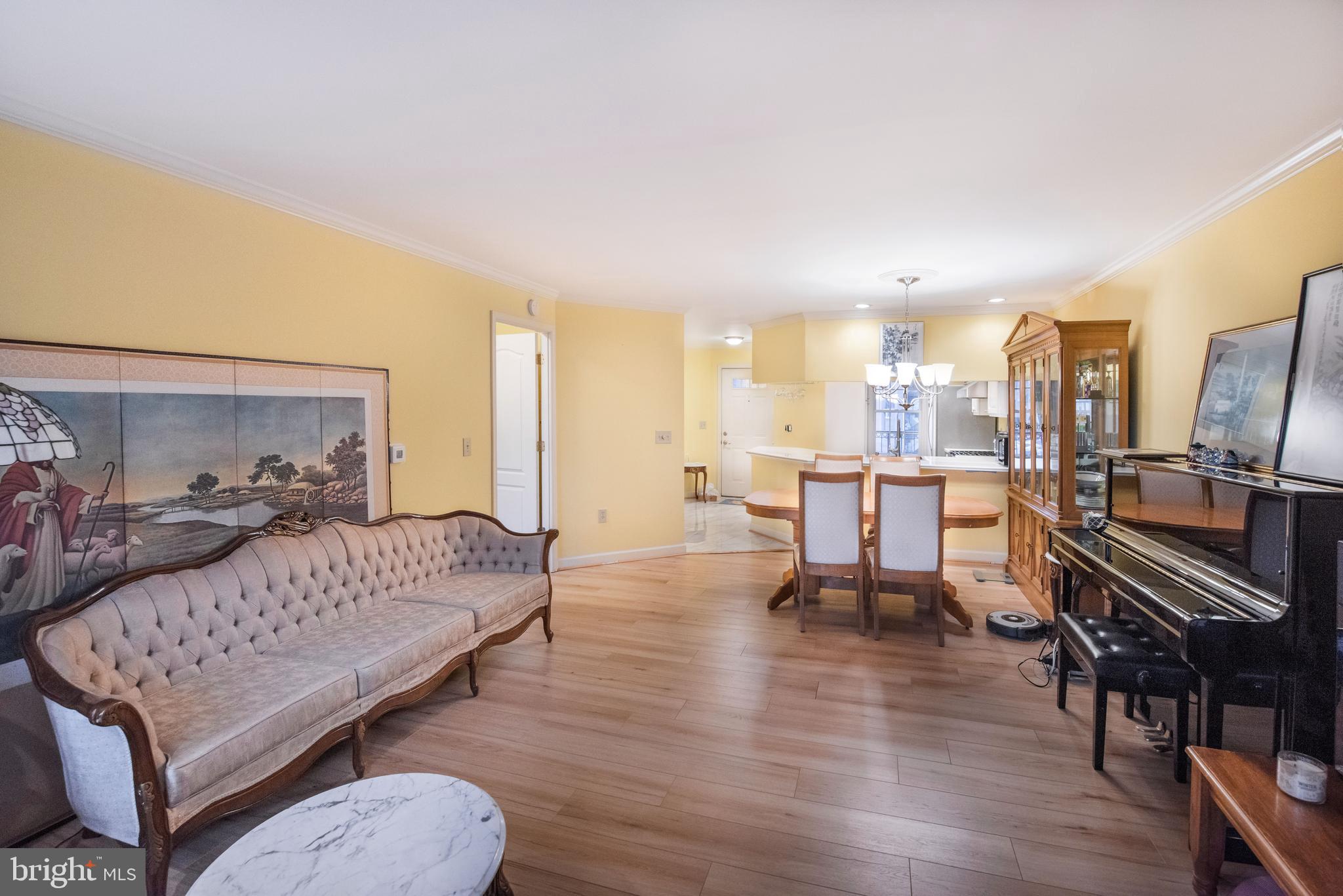 FALLS STATION - Residential Lease