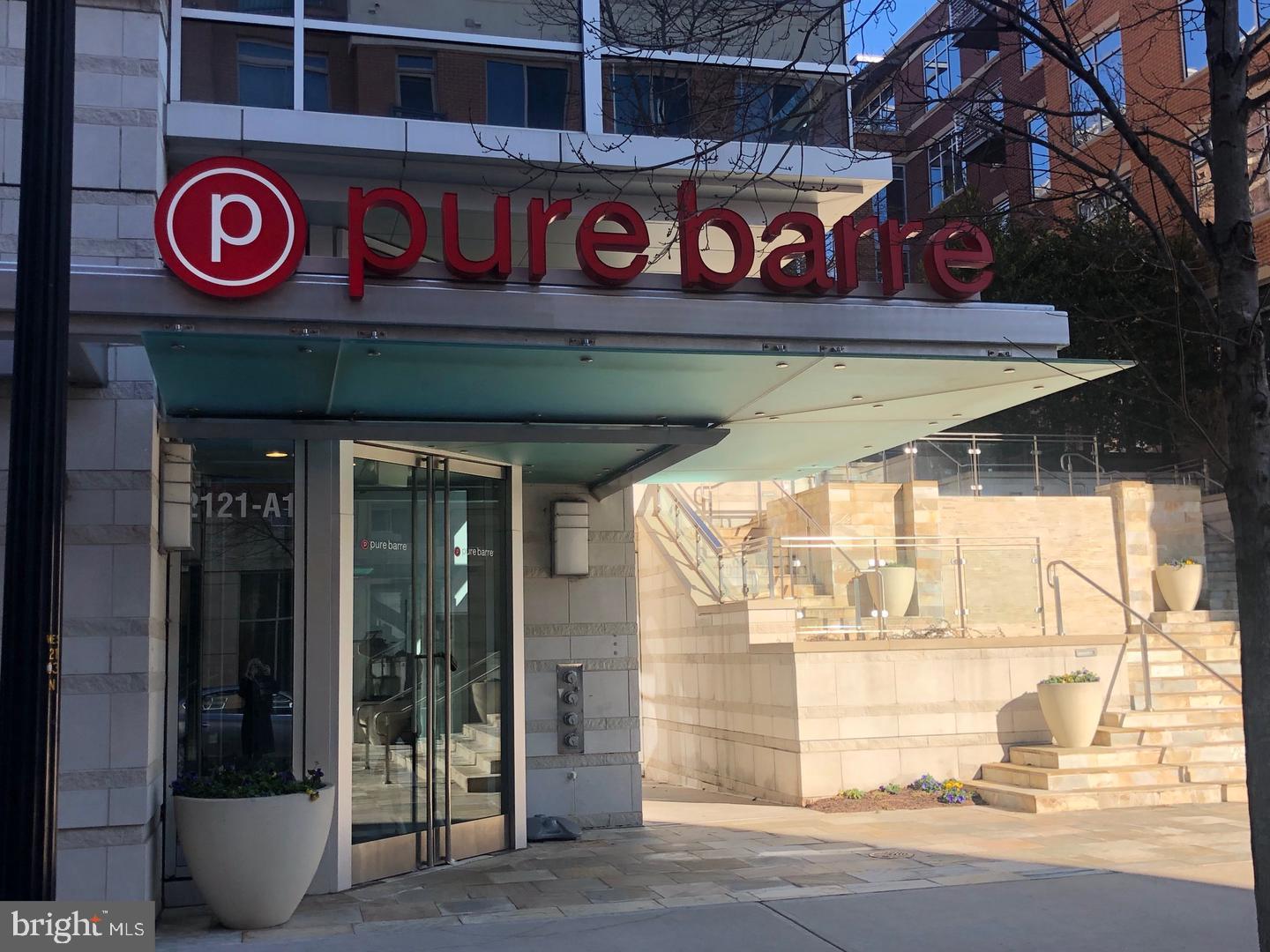 FALLS STATION - Residential Lease