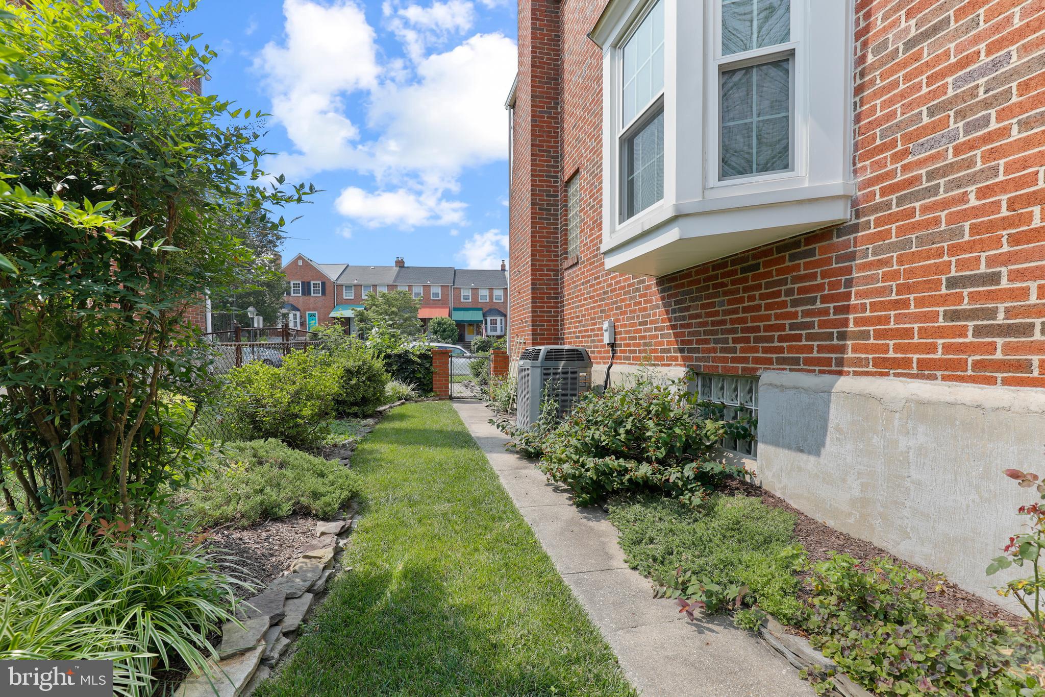 KNETTISHALL - Residential Lease