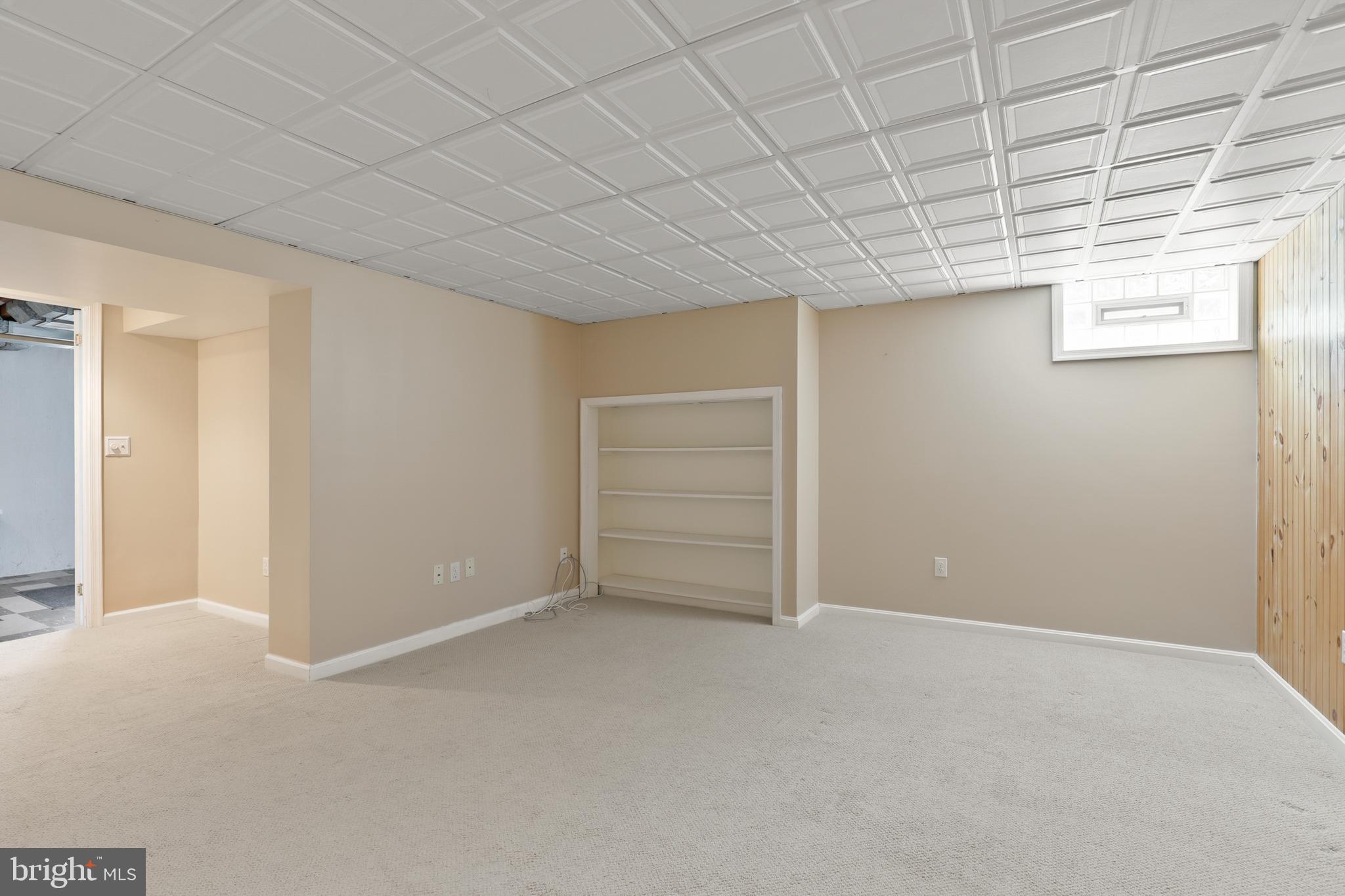 KNETTISHALL - Residential Lease