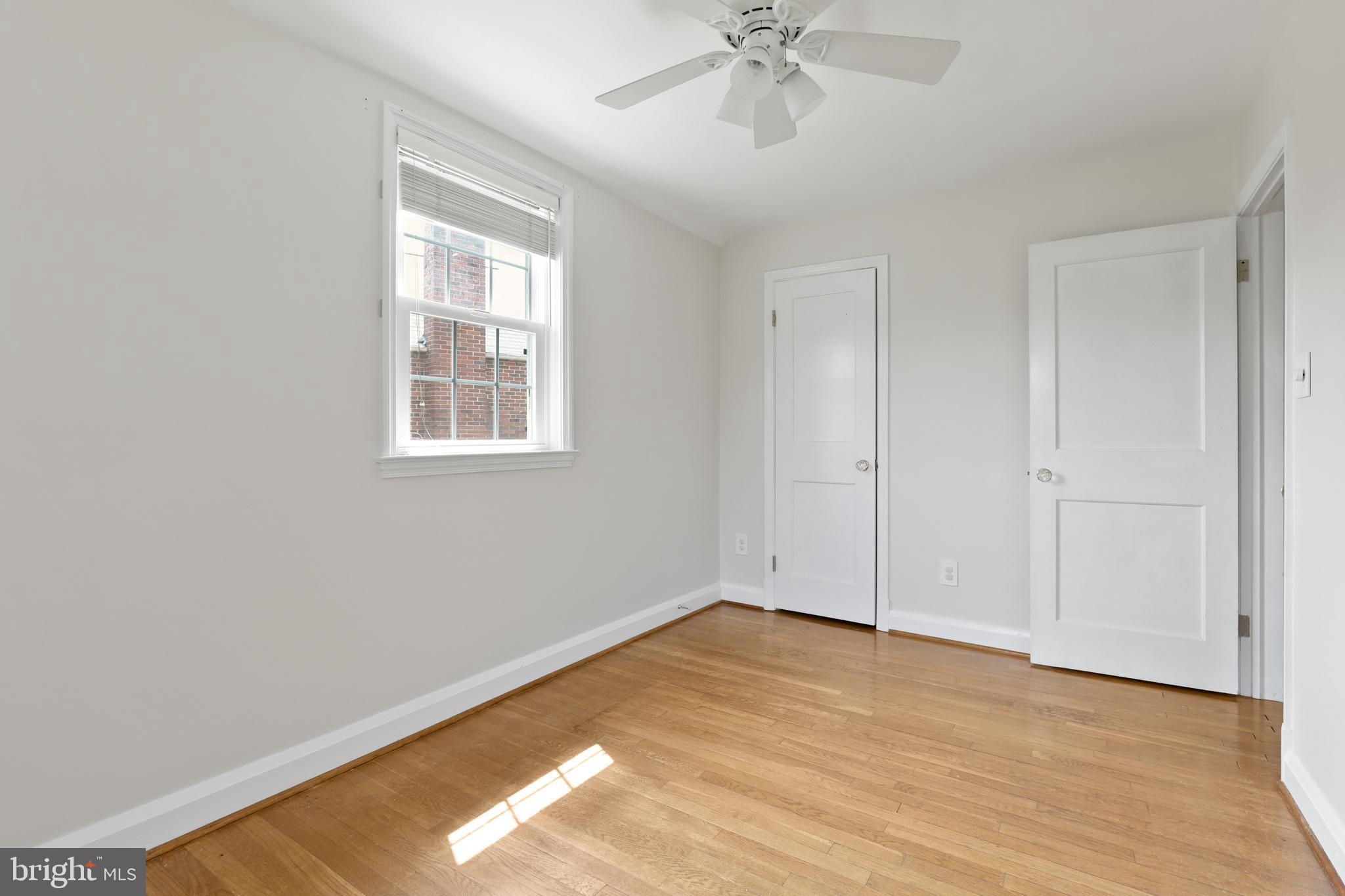 KNETTISHALL - Residential Lease