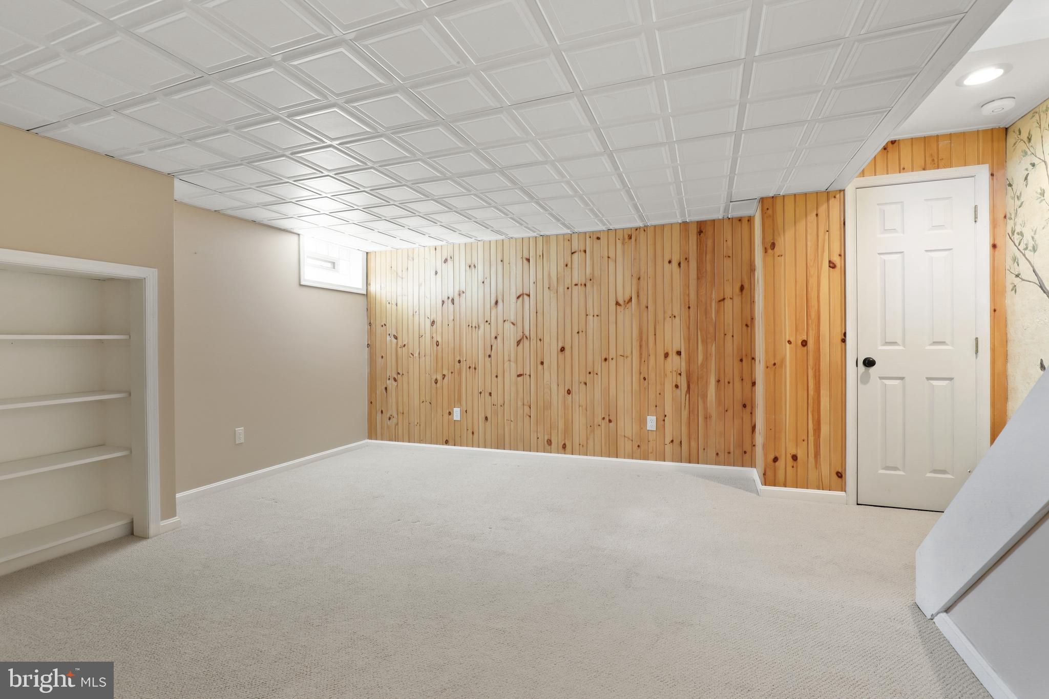 KNETTISHALL - Residential Lease