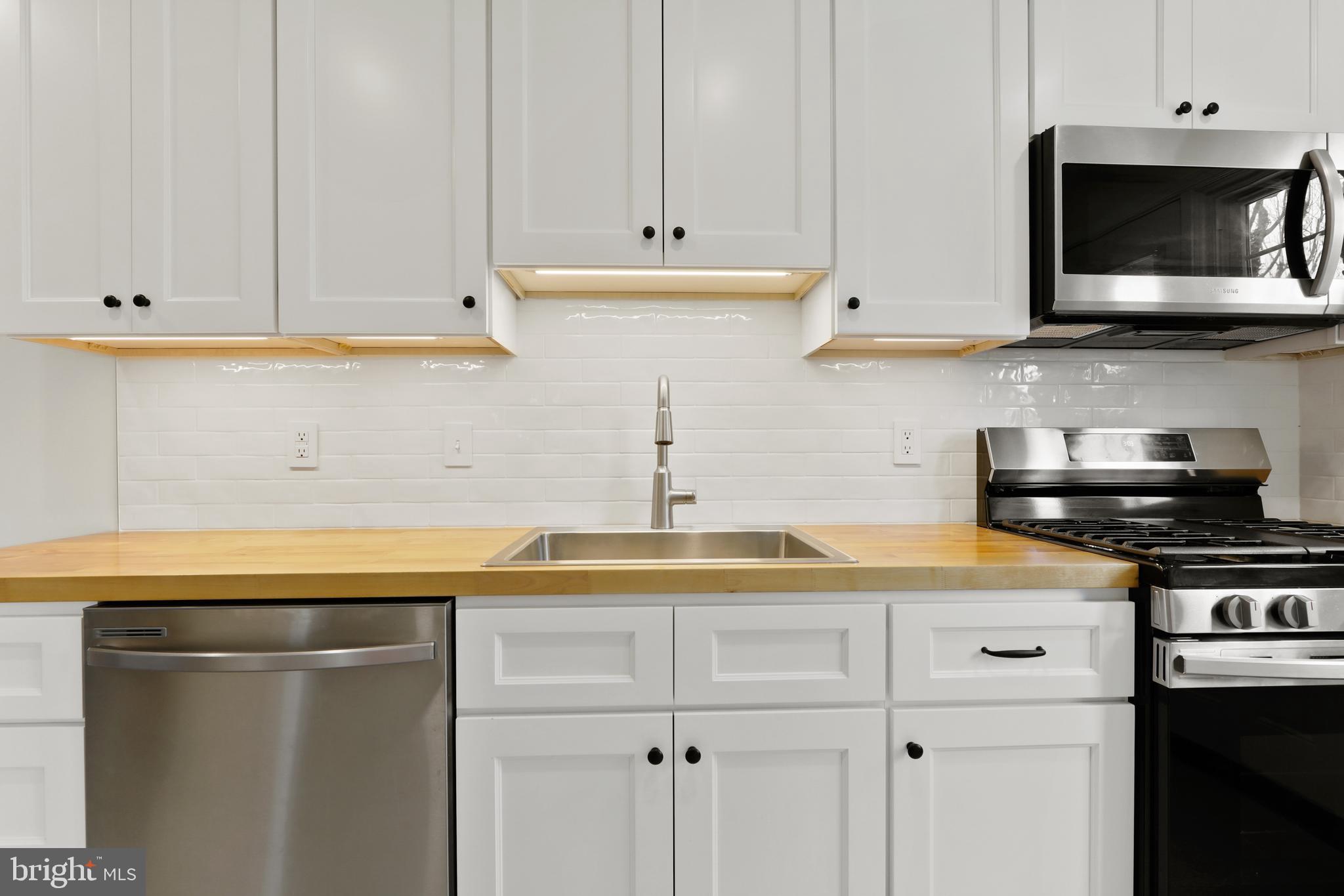 KNETTISHALL - Residential Lease