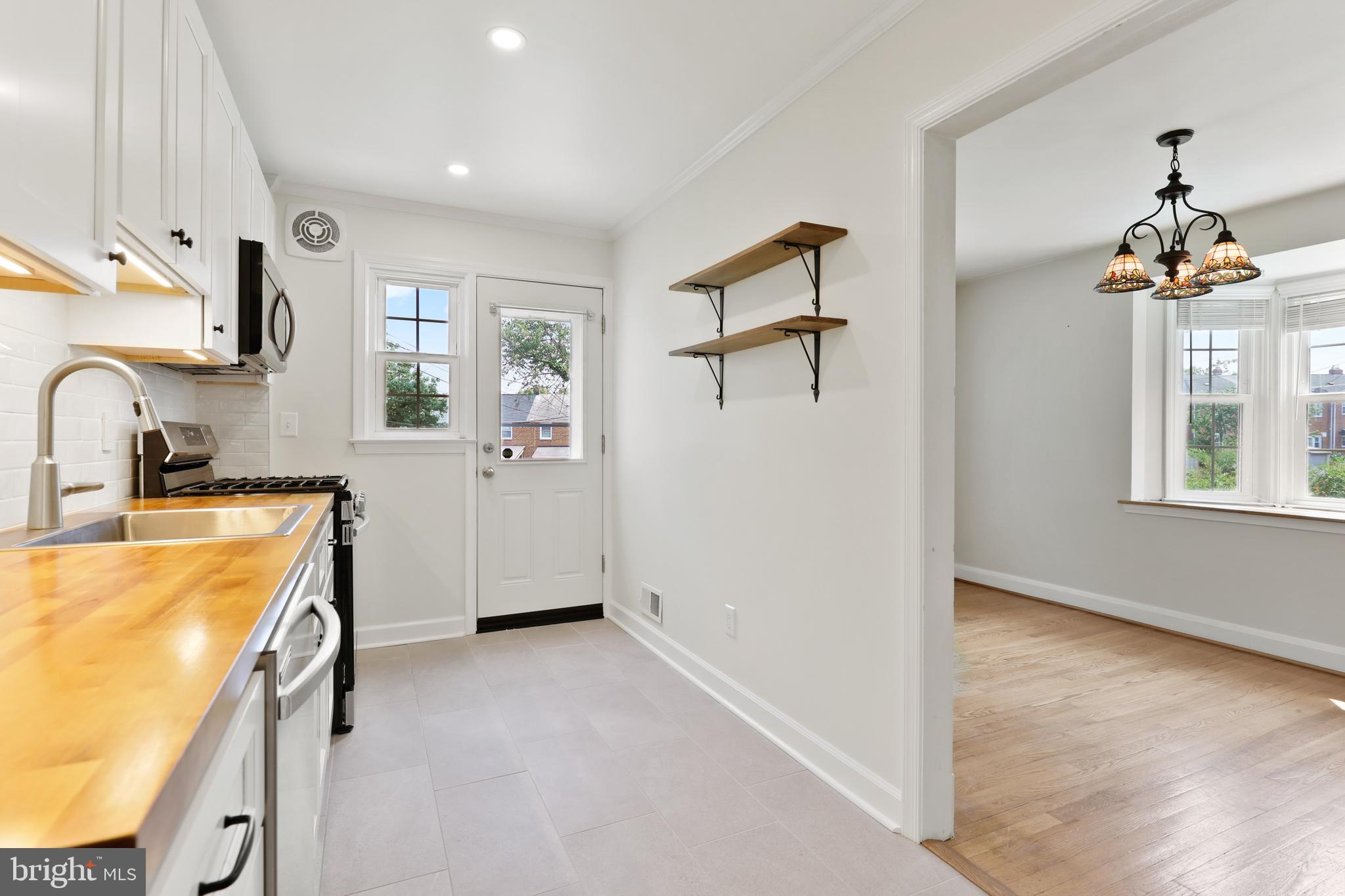 KNETTISHALL - Residential Lease