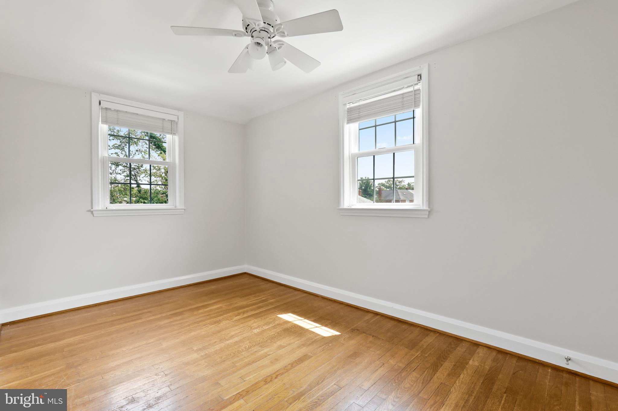 KNETTISHALL - Residential Lease