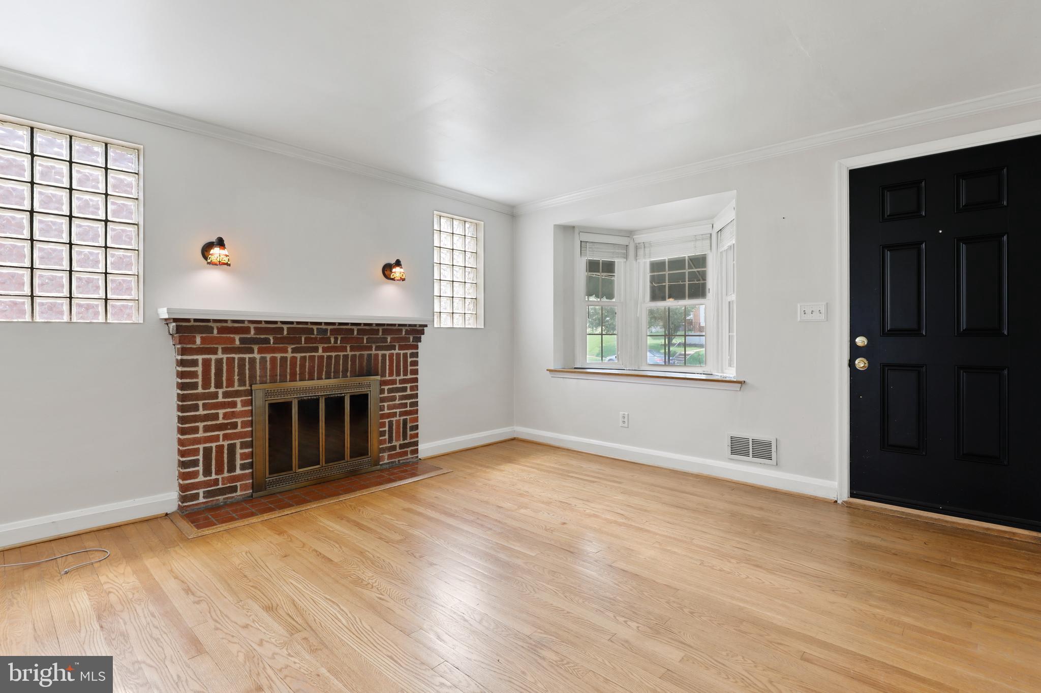 KNETTISHALL - Residential Lease