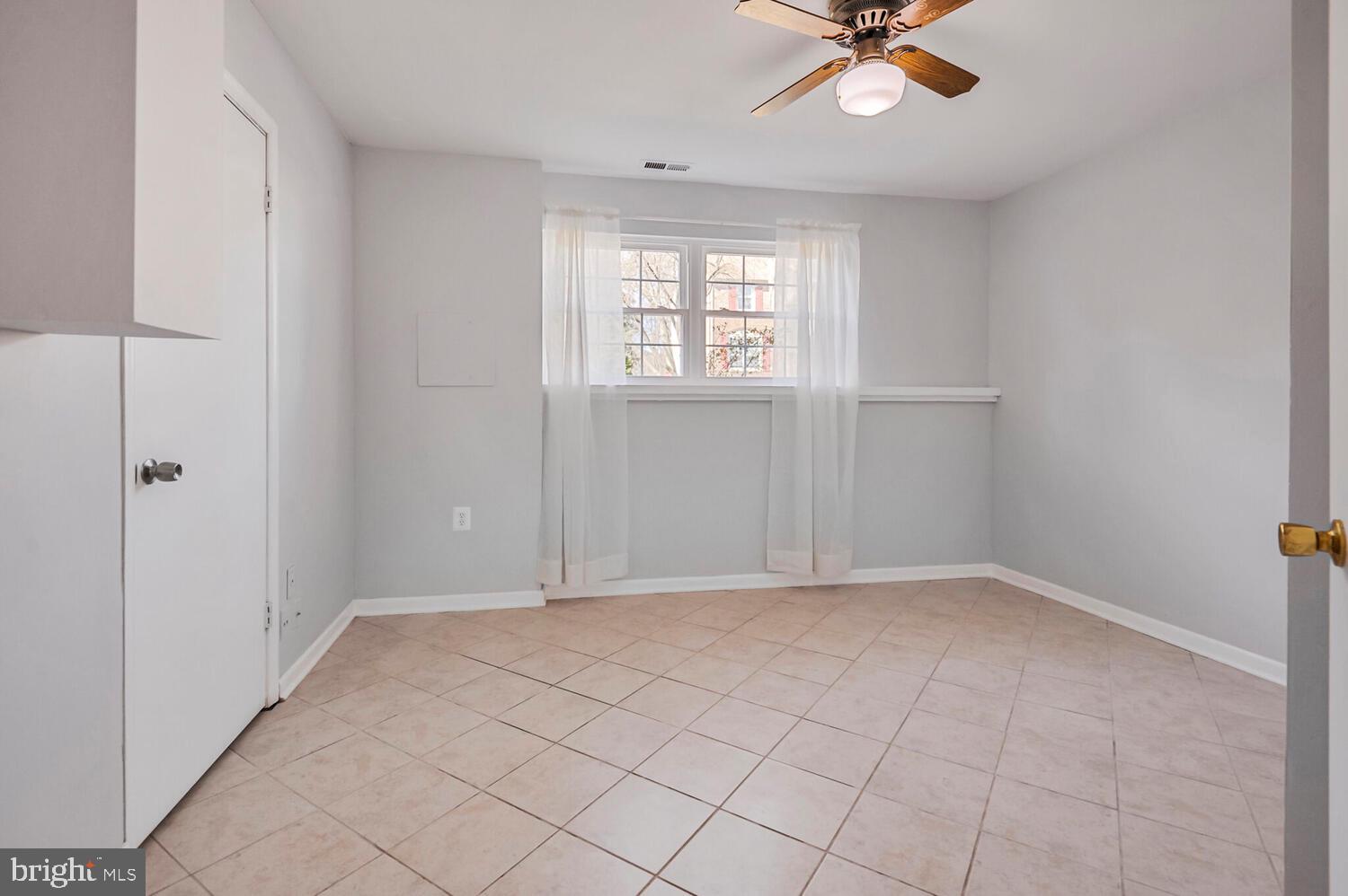 WORTHINGTON WOODS - Residential