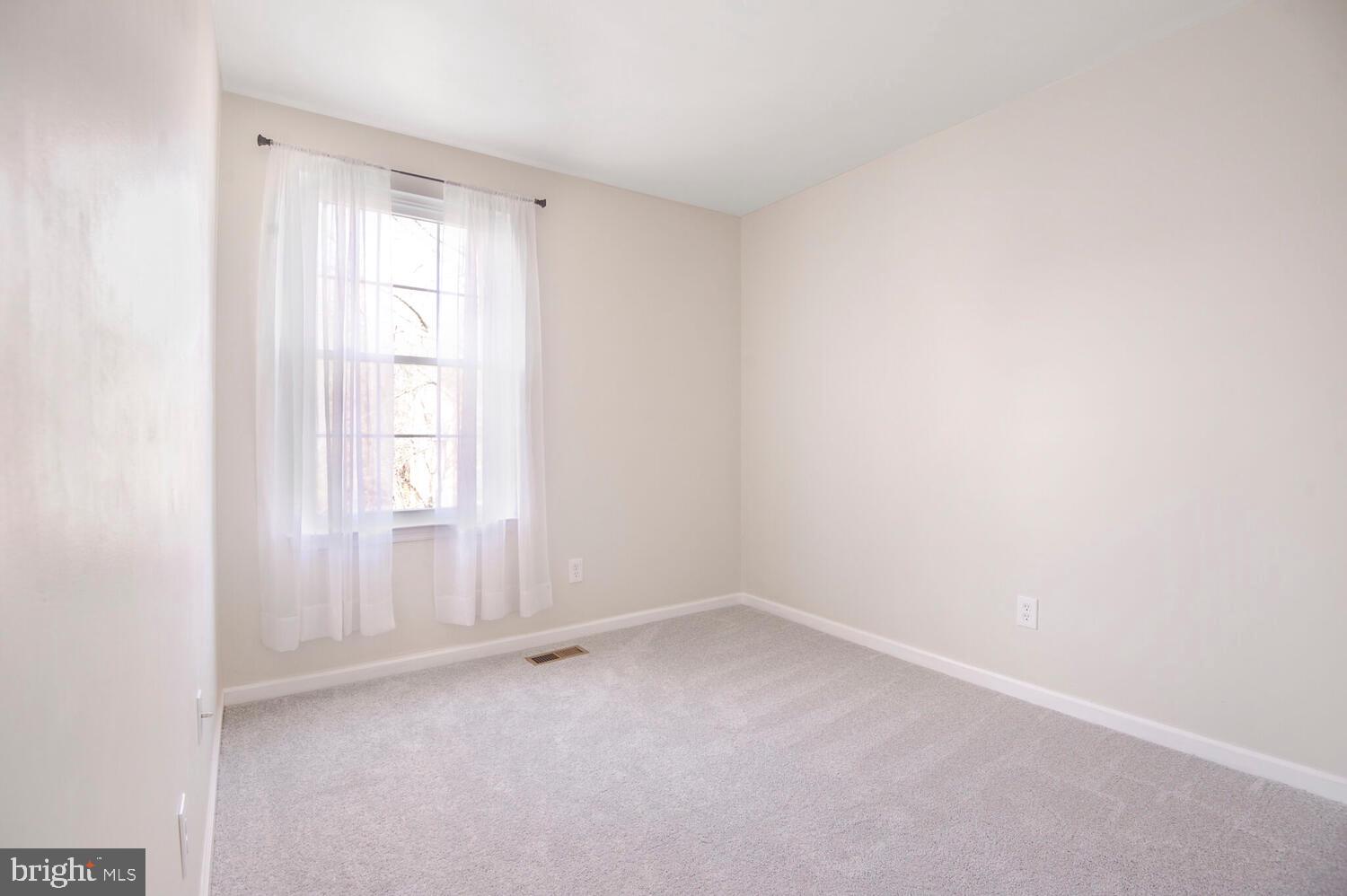 WORTHINGTON WOODS - Residential