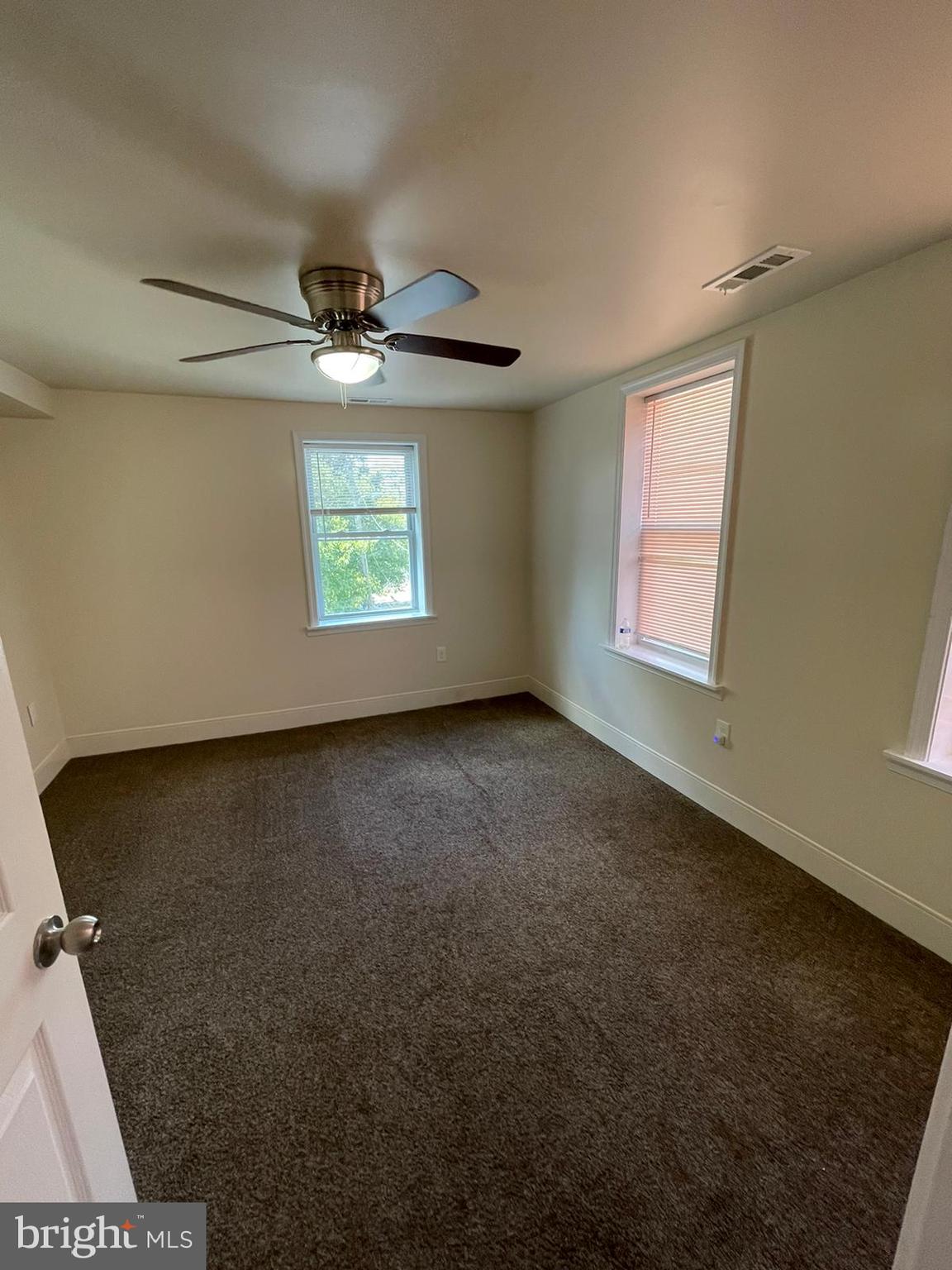 BROADWAY EAST - Residential Income