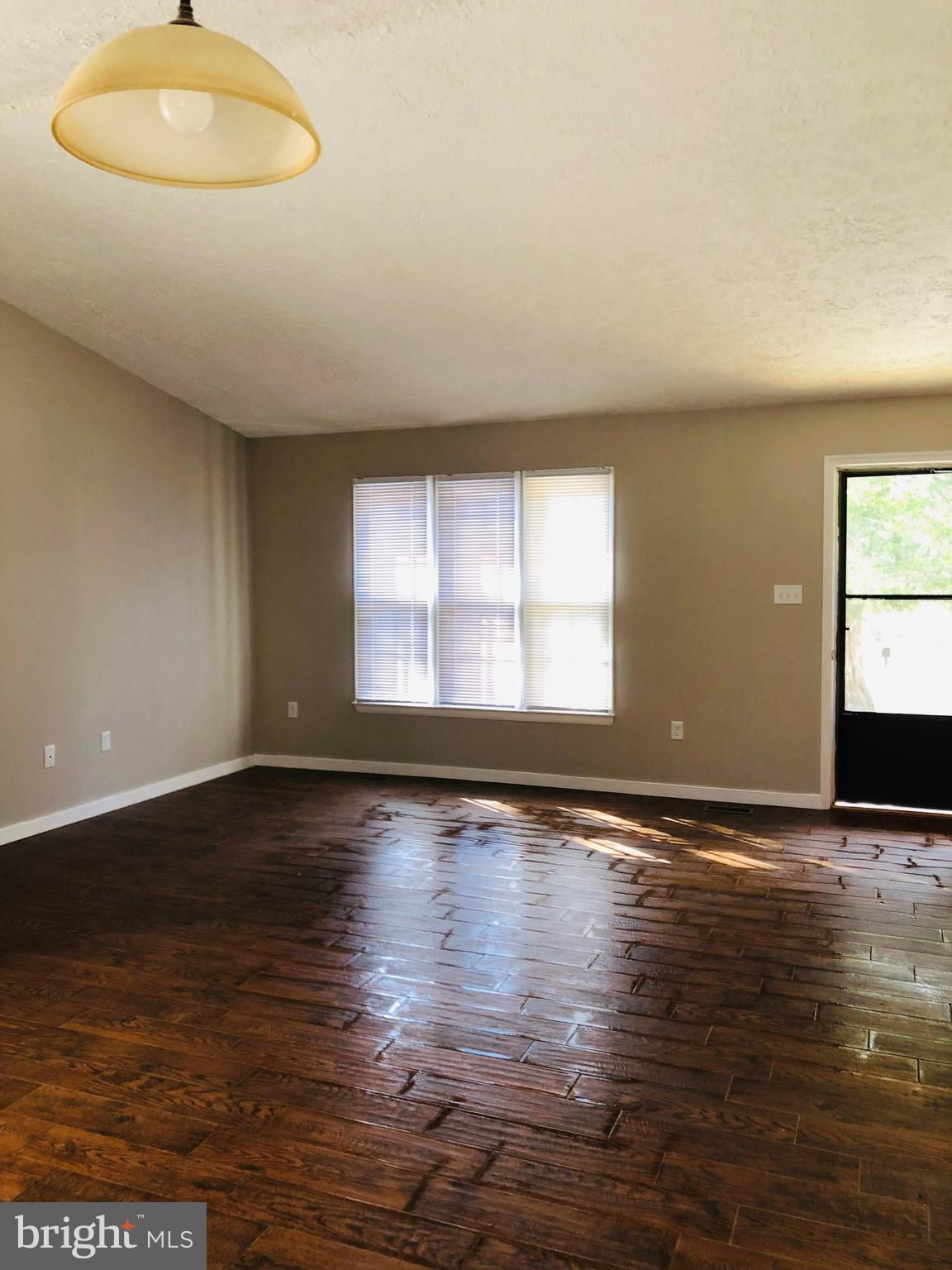 LAKE CAROLINE - Residential Lease