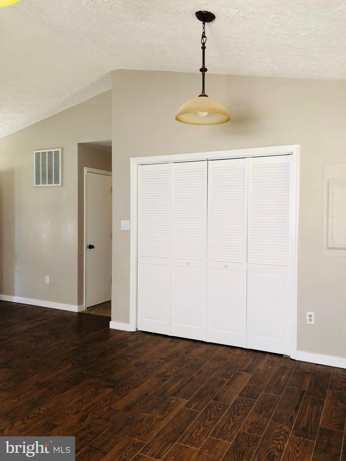 LAKE CAROLINE - Residential Lease