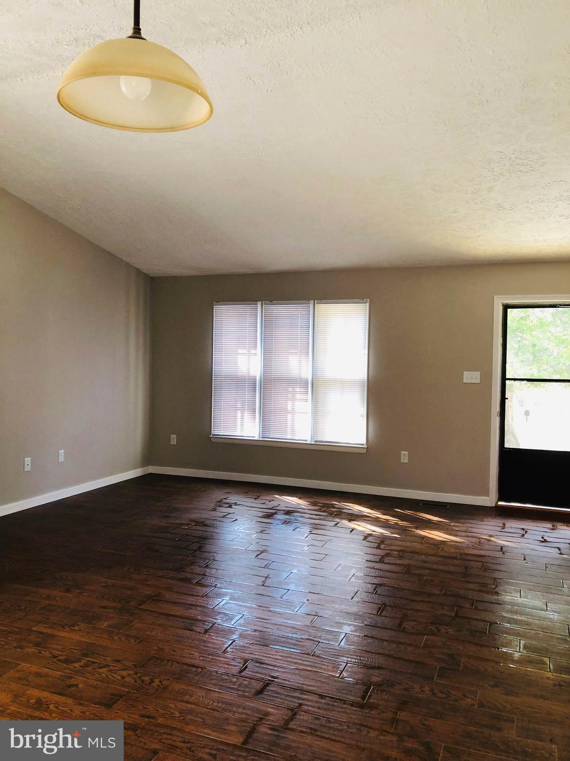 LAKE CAROLINE - Residential Lease