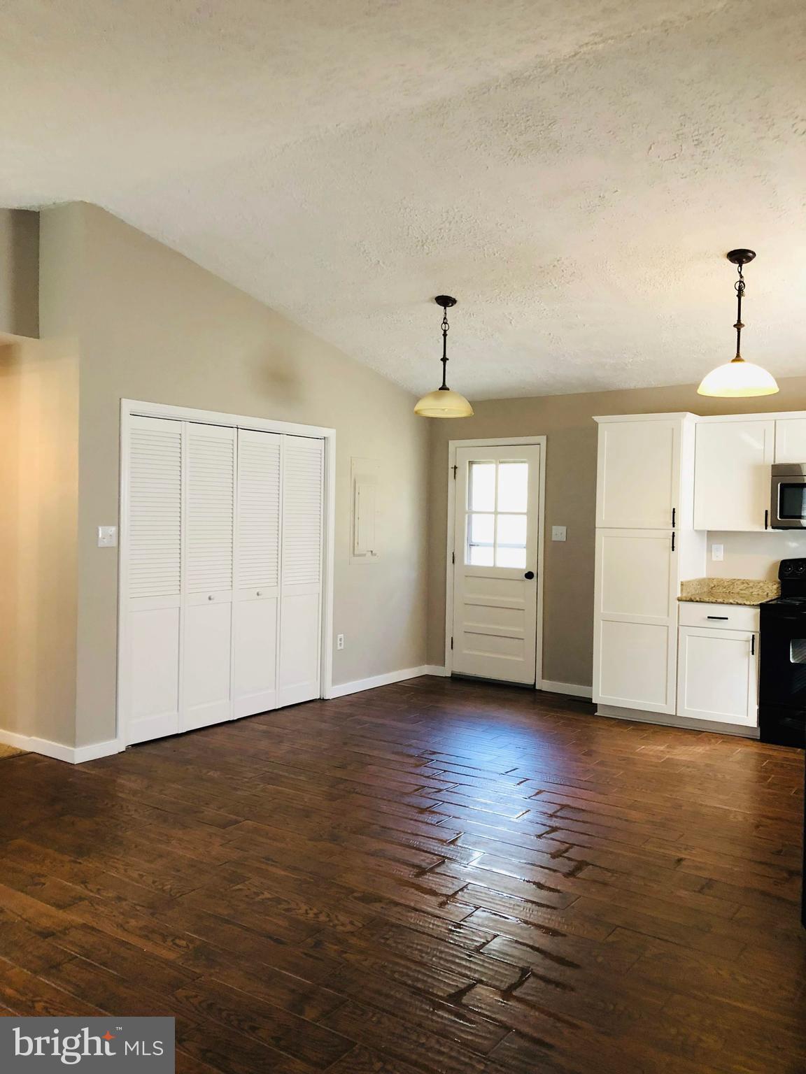 LAKE CAROLINE - Residential Lease