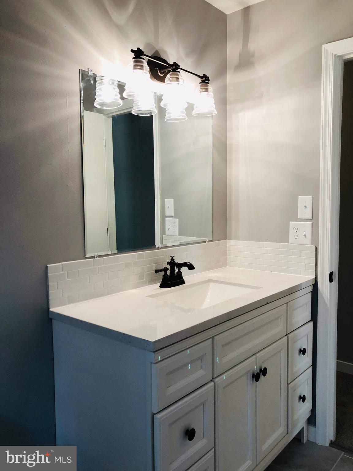 LAKE CAROLINE - Residential Lease