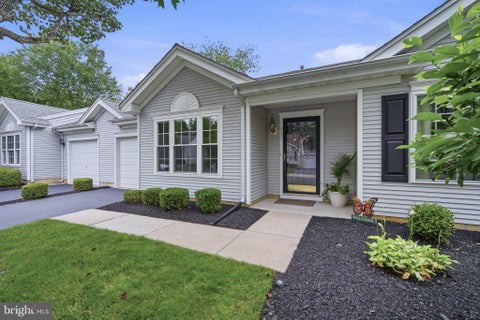 Condo For Sale - 657 E Chancery Lane<br/> Atlantic County, ABSECON, NJ 08205