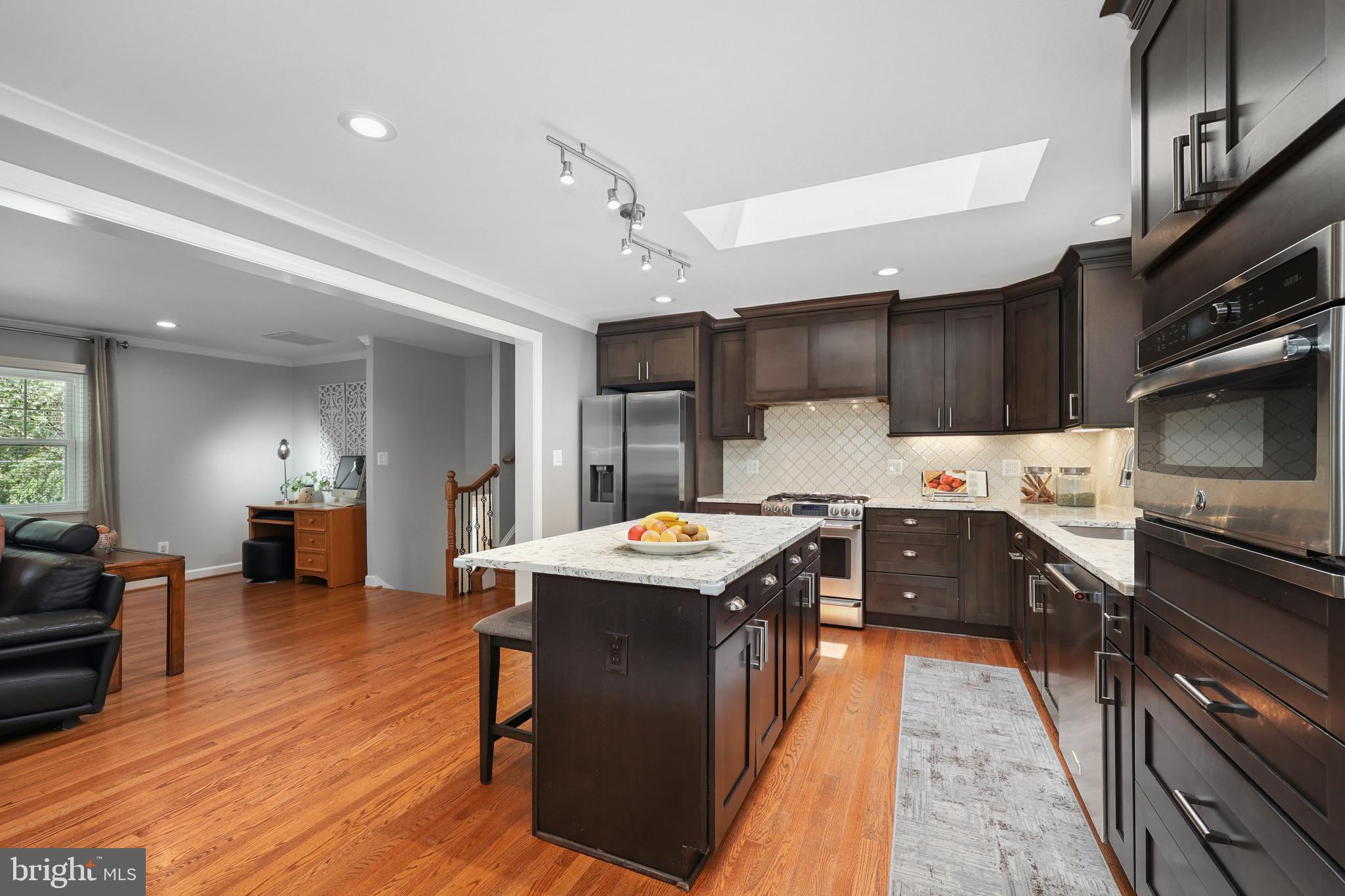 MANTUA HILLS - Residential