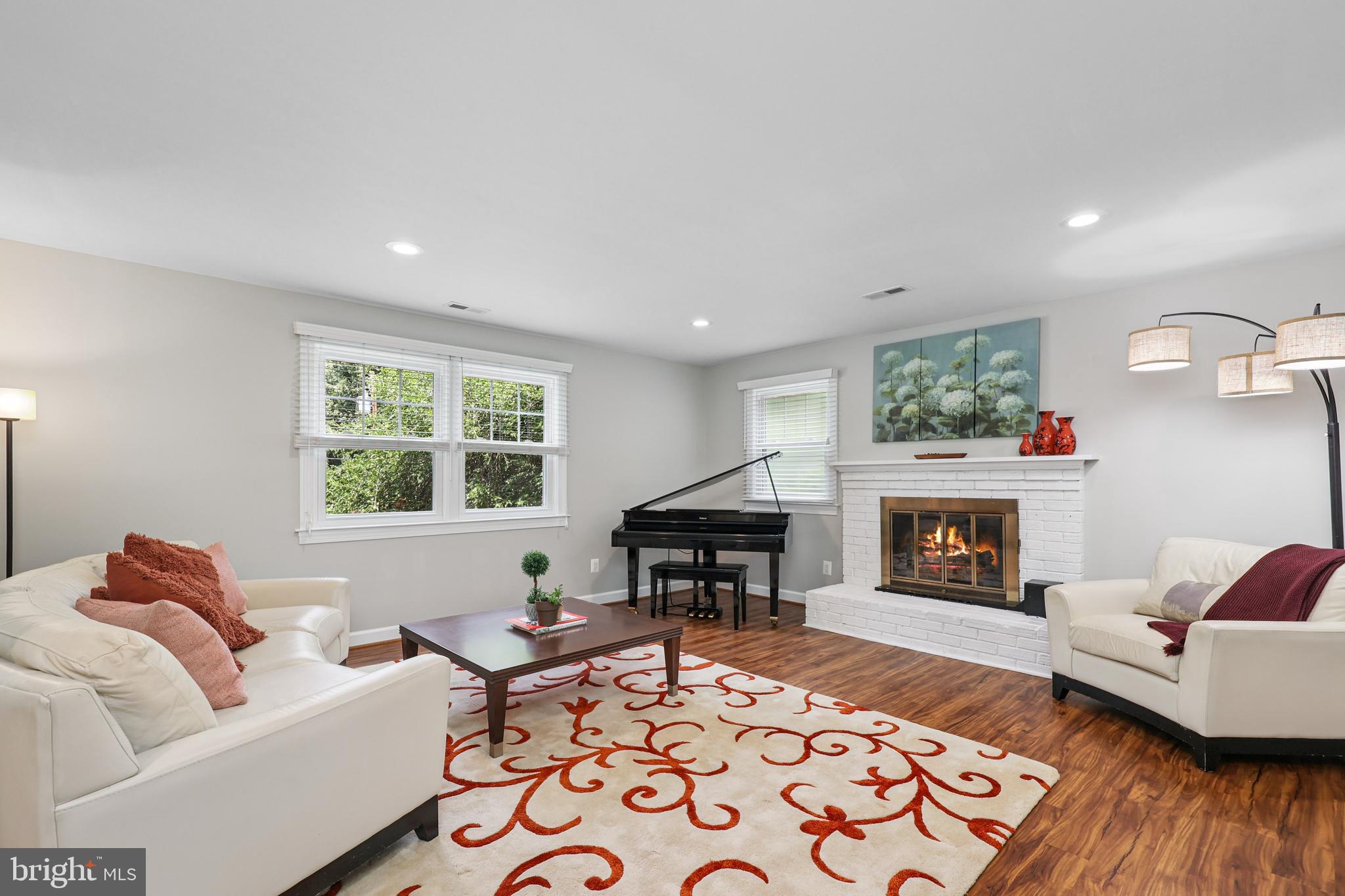 MANTUA HILLS - Residential