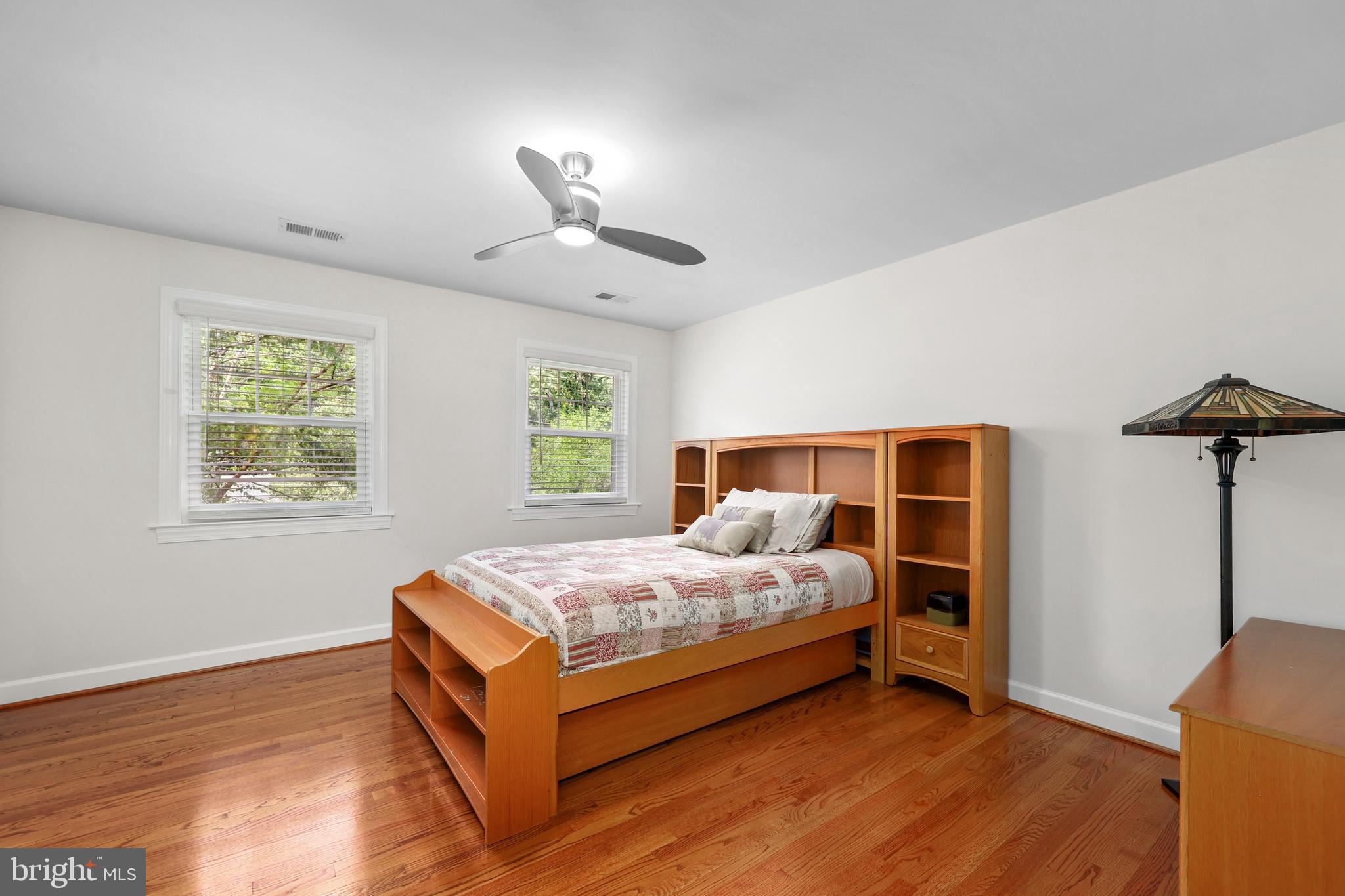 MANTUA HILLS - Residential