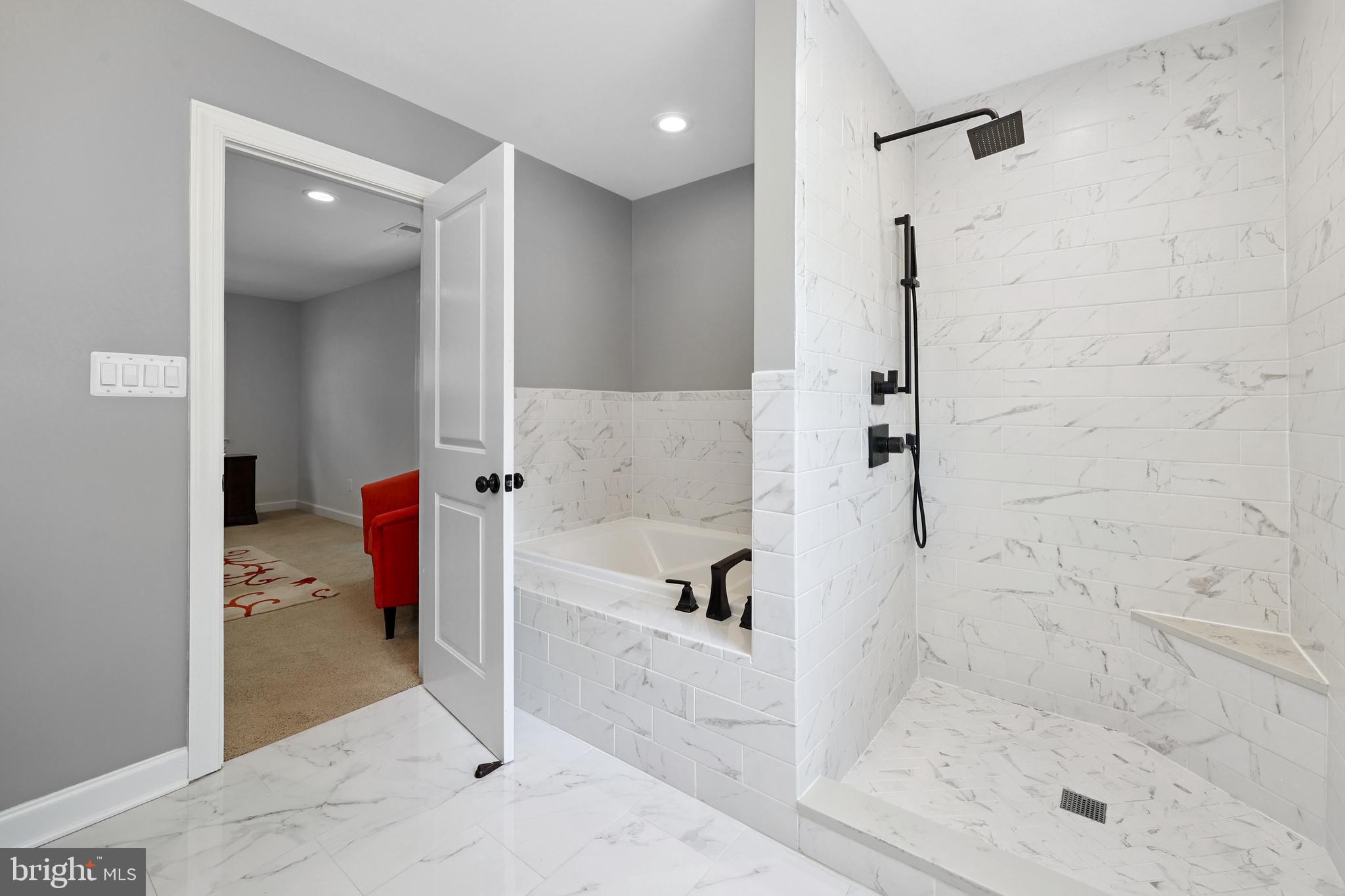 MANTUA HILLS - Residential