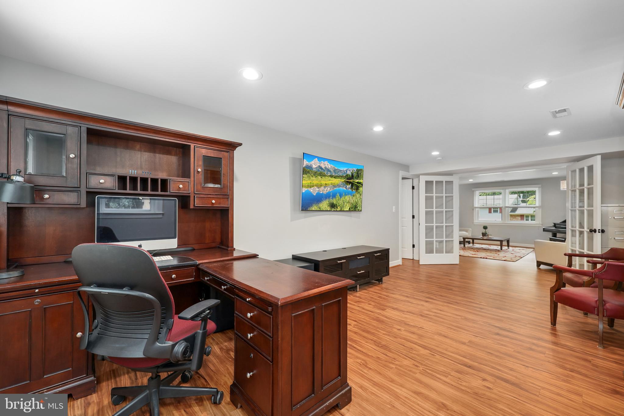 MANTUA HILLS - Residential