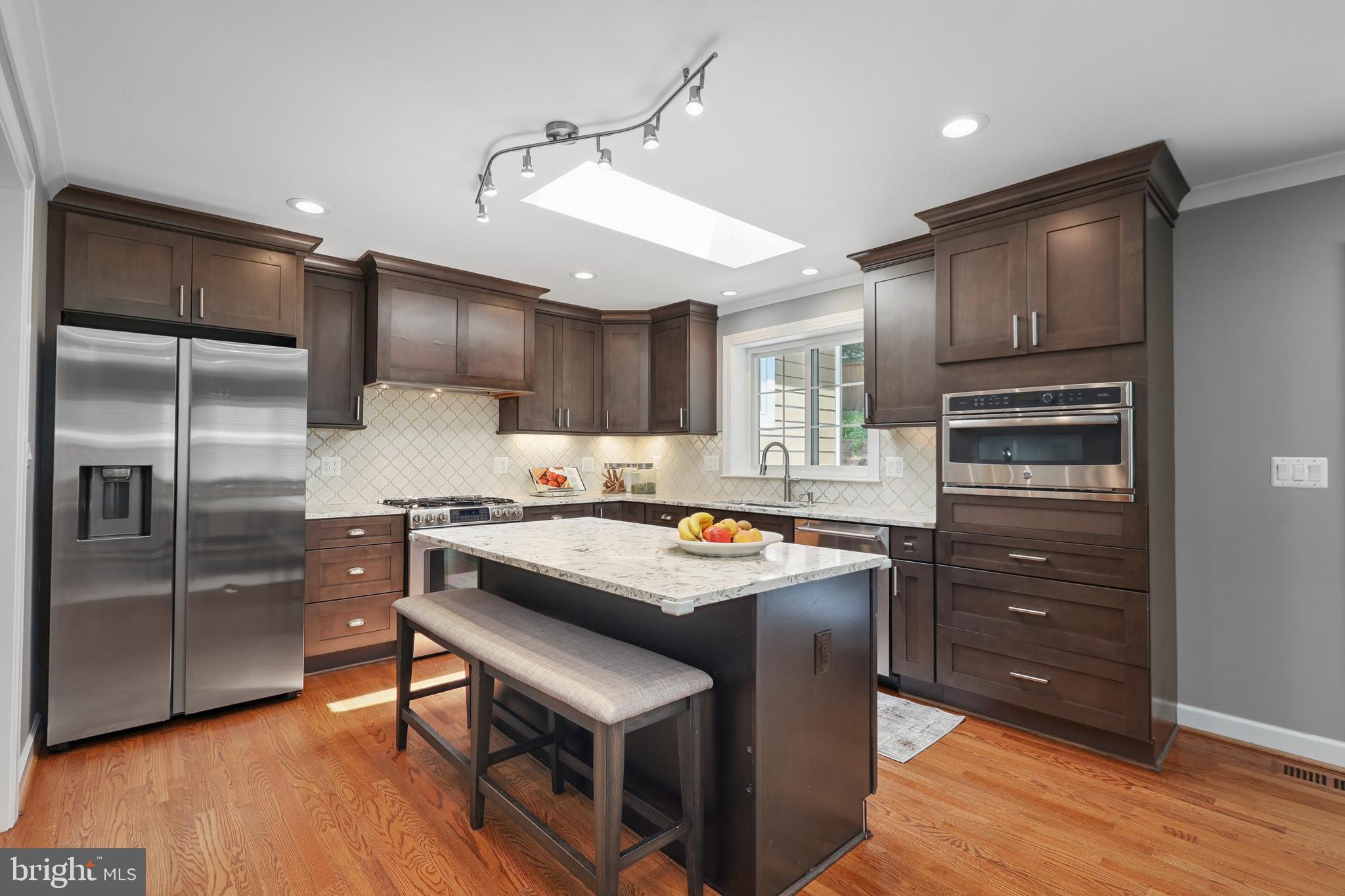 MANTUA HILLS - Residential