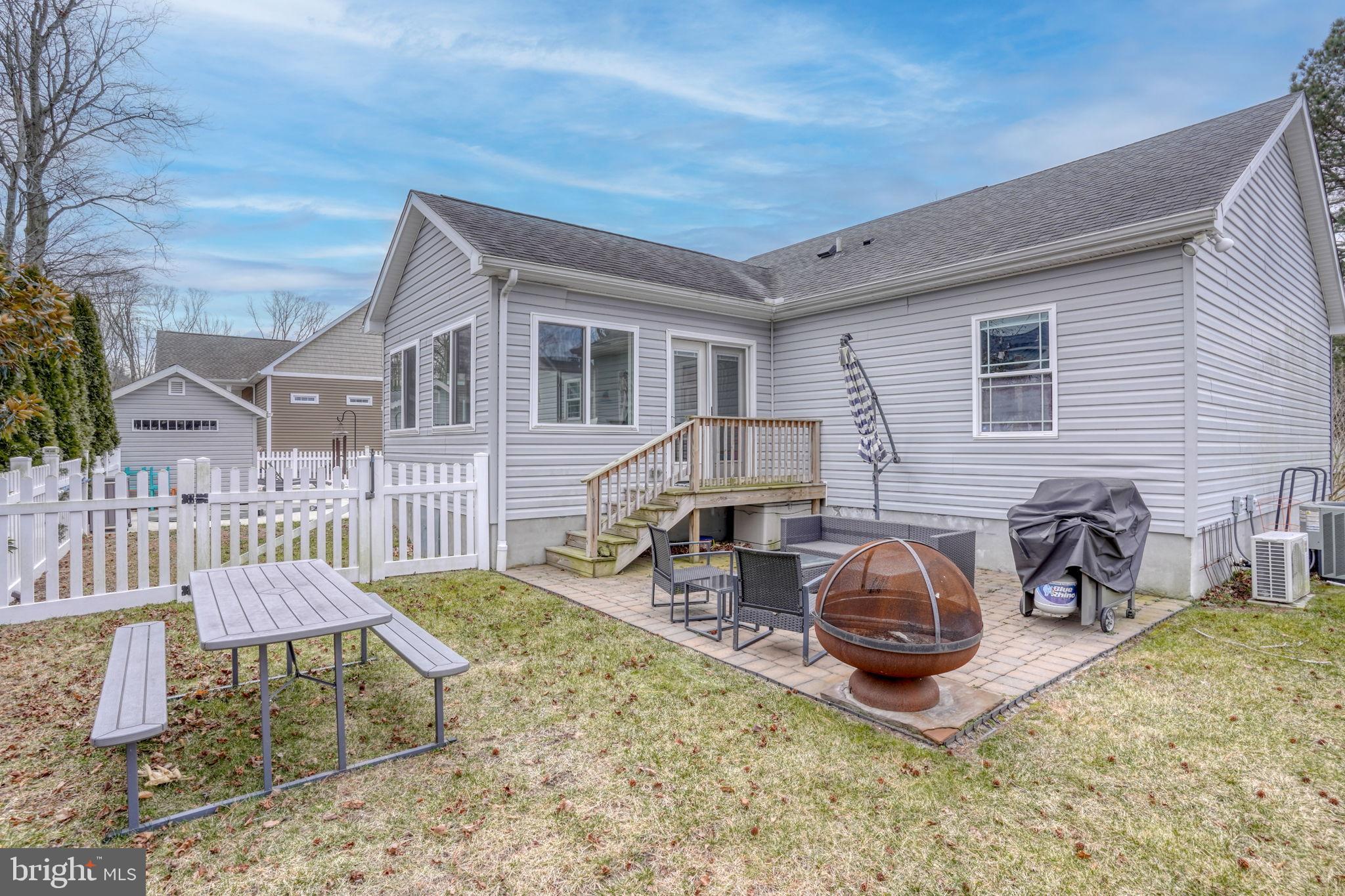 WEST OCEAN FARMS - Residential