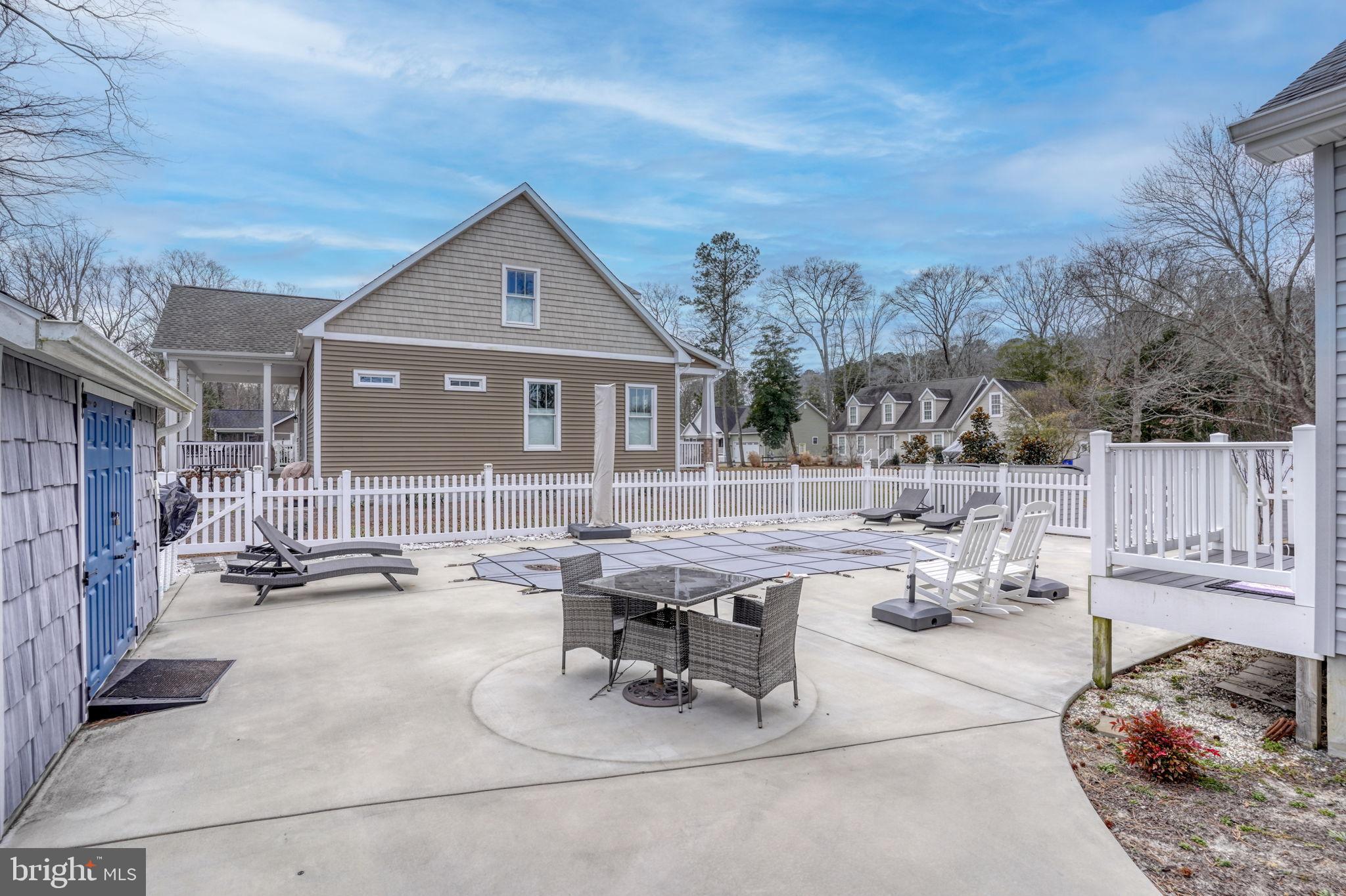 WEST OCEAN FARMS - Residential