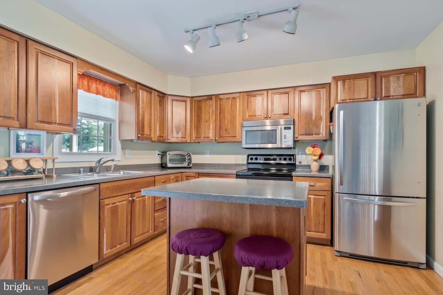 BAY CITY - Residential