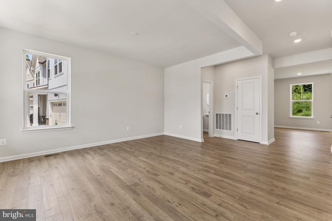 9898 SELKIE LANE