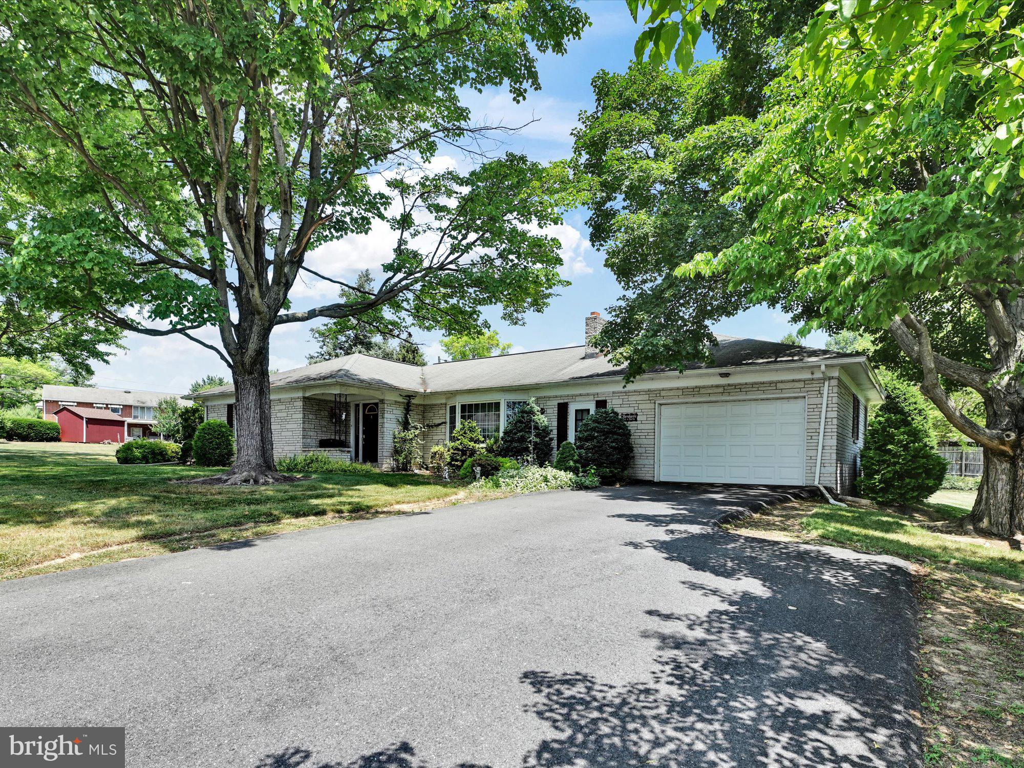 MAYTOWN - Residential