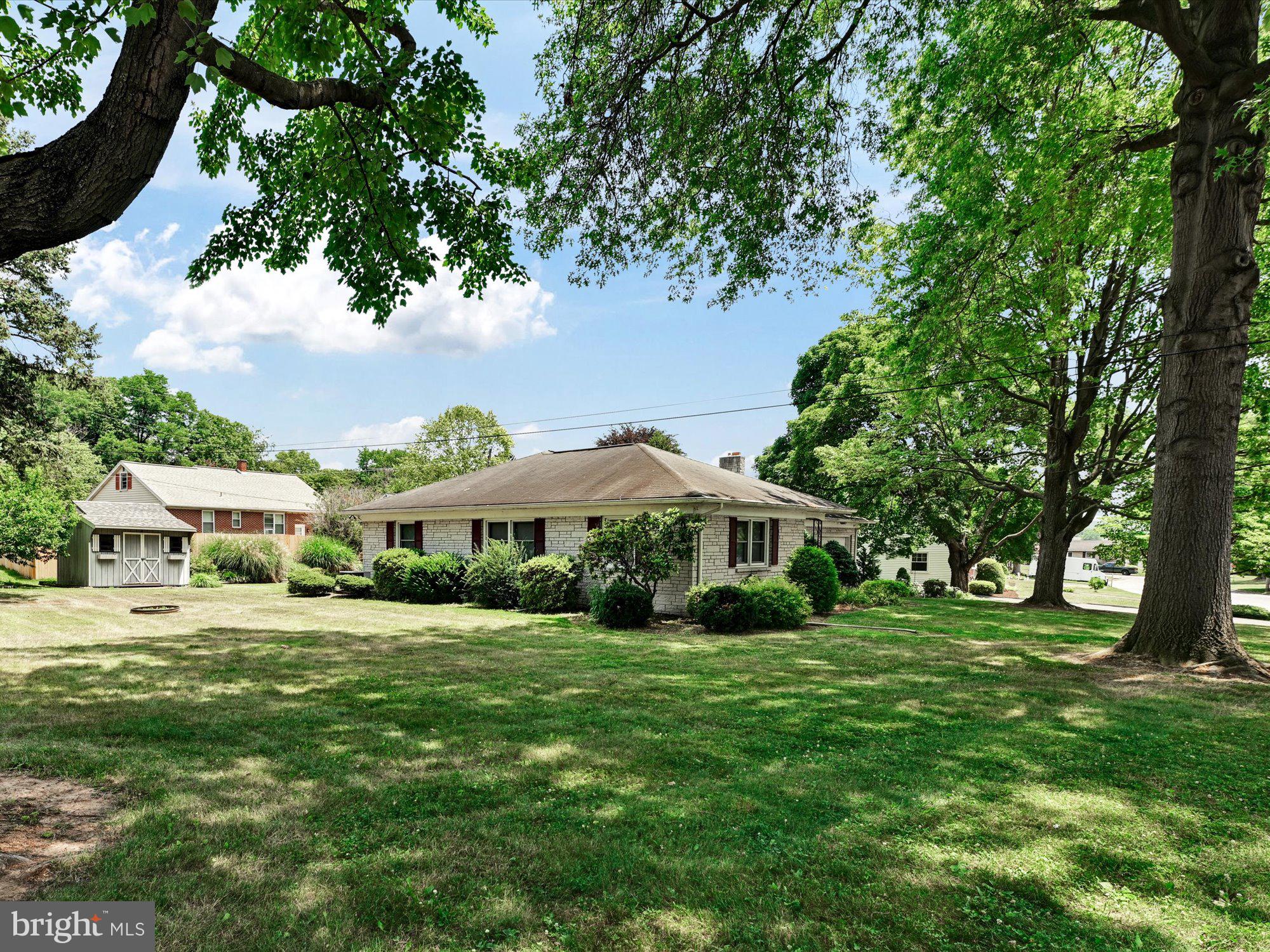 MAYTOWN - Residential