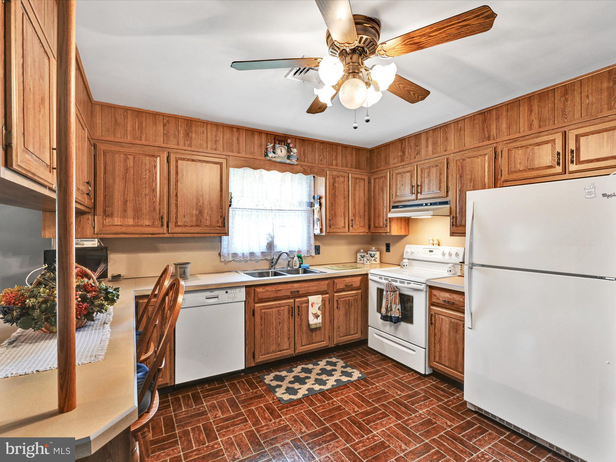 MAYTOWN - Residential