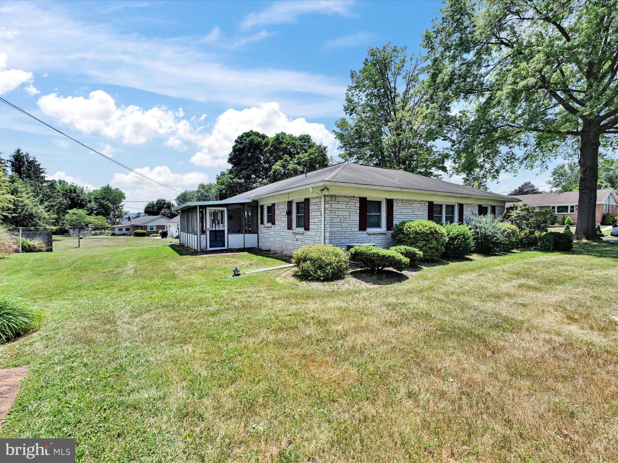 MAYTOWN - Residential