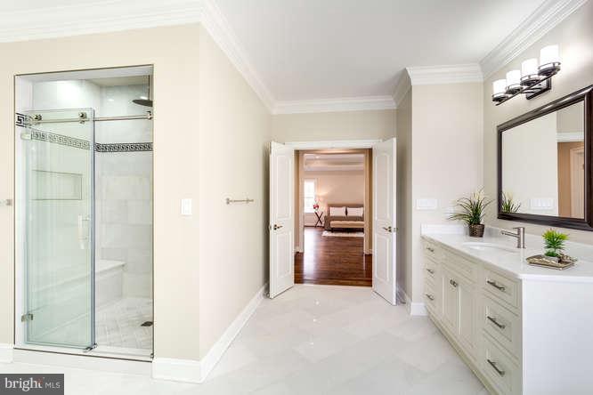 DEVON PARK - Residential