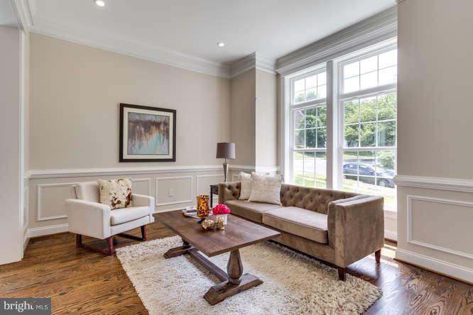 DEVON PARK - Residential